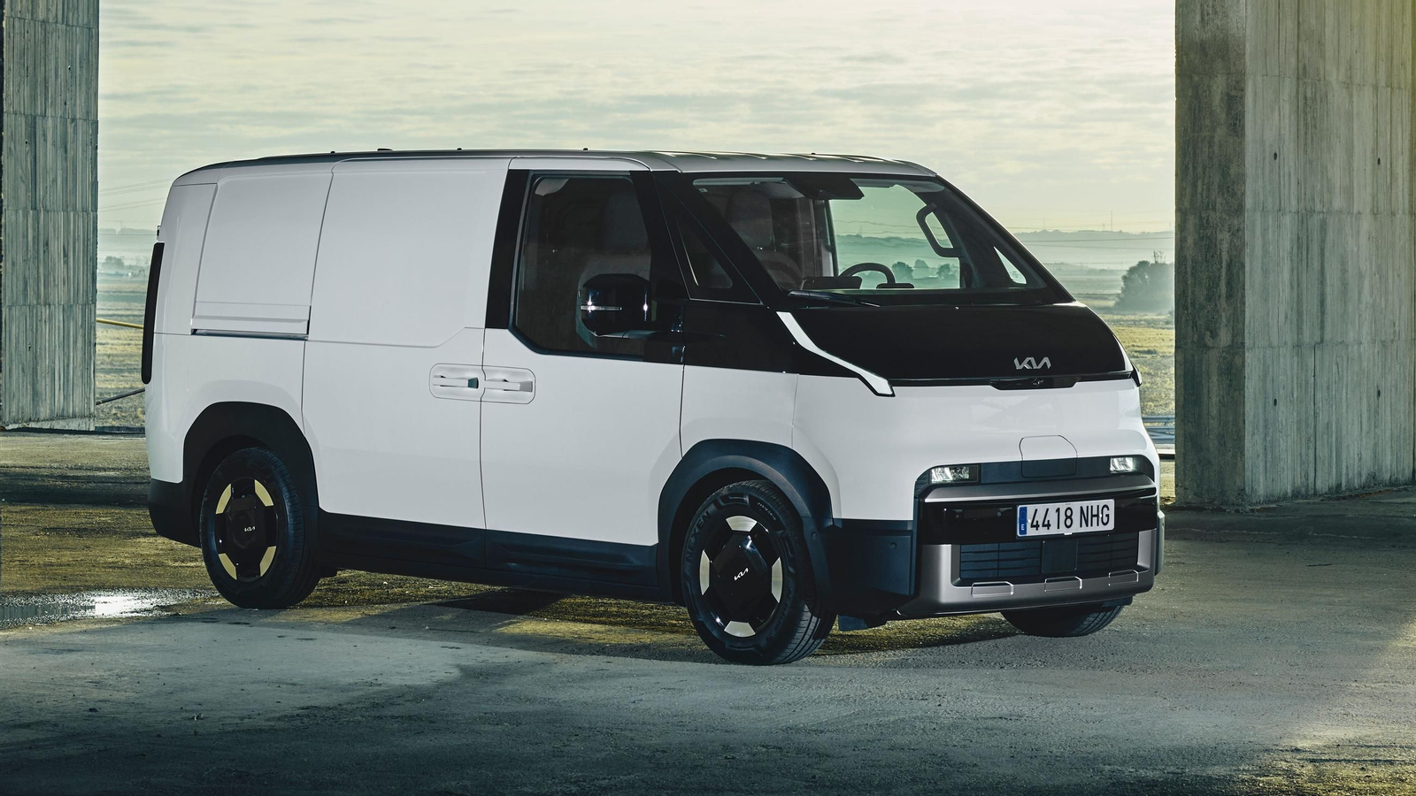 Kia PV5, con dos formatos, tres baterías y hasta 416 km para rivalizar con el VW ID. Buzz