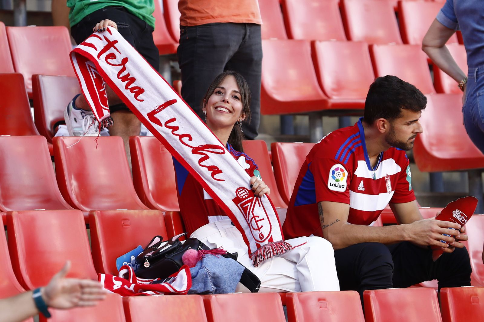 Aficionados del Granada en el partido ante el Betis