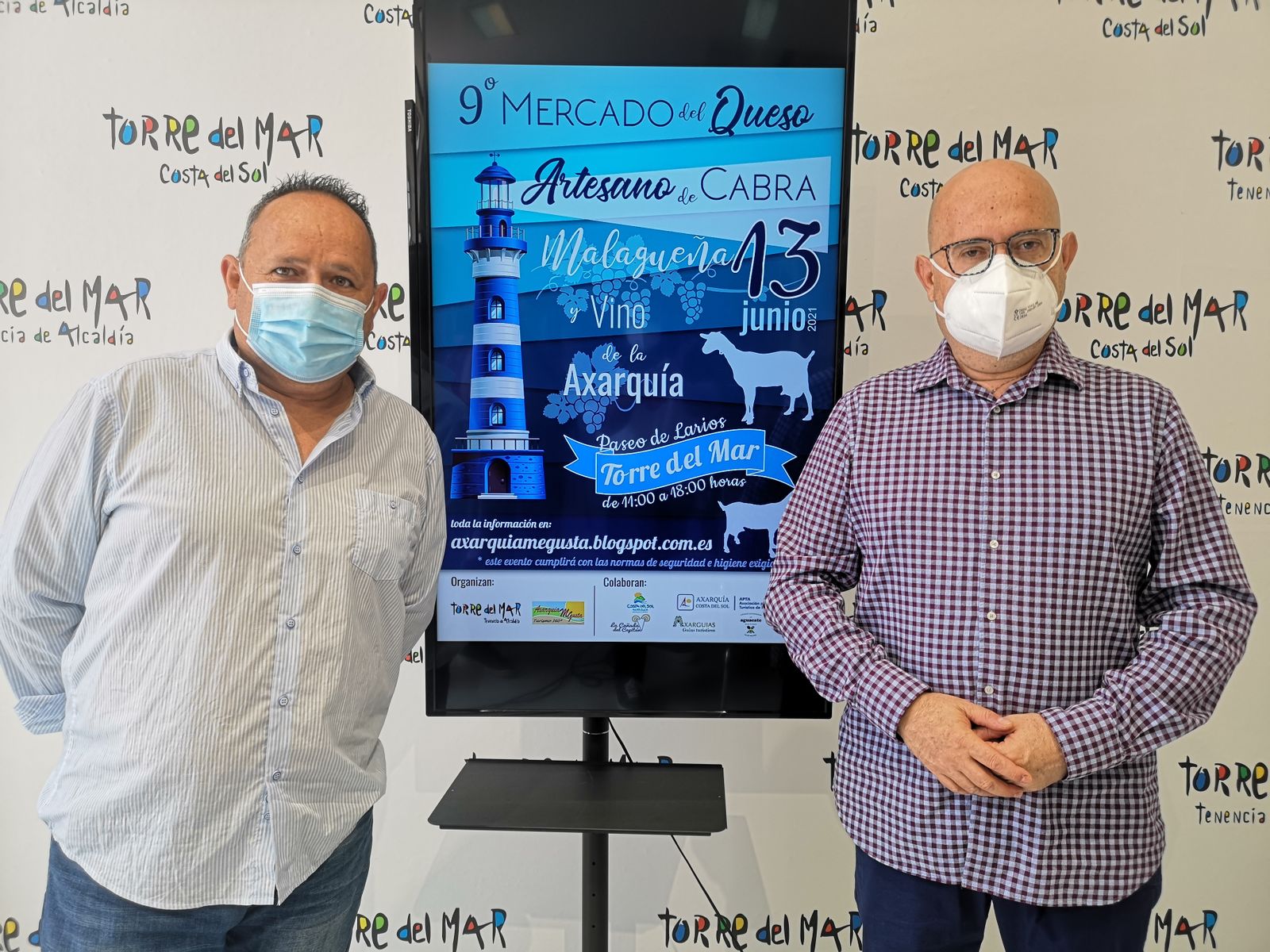 Torre del Mar acoge el domingo la novena edición del Mercado del queso de cabra malagueña y vinos de la Axarquía.