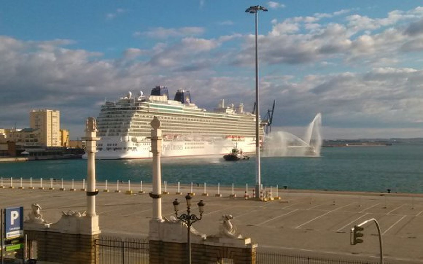 La ciudad inaugura a lo grande la temporada de cruceros