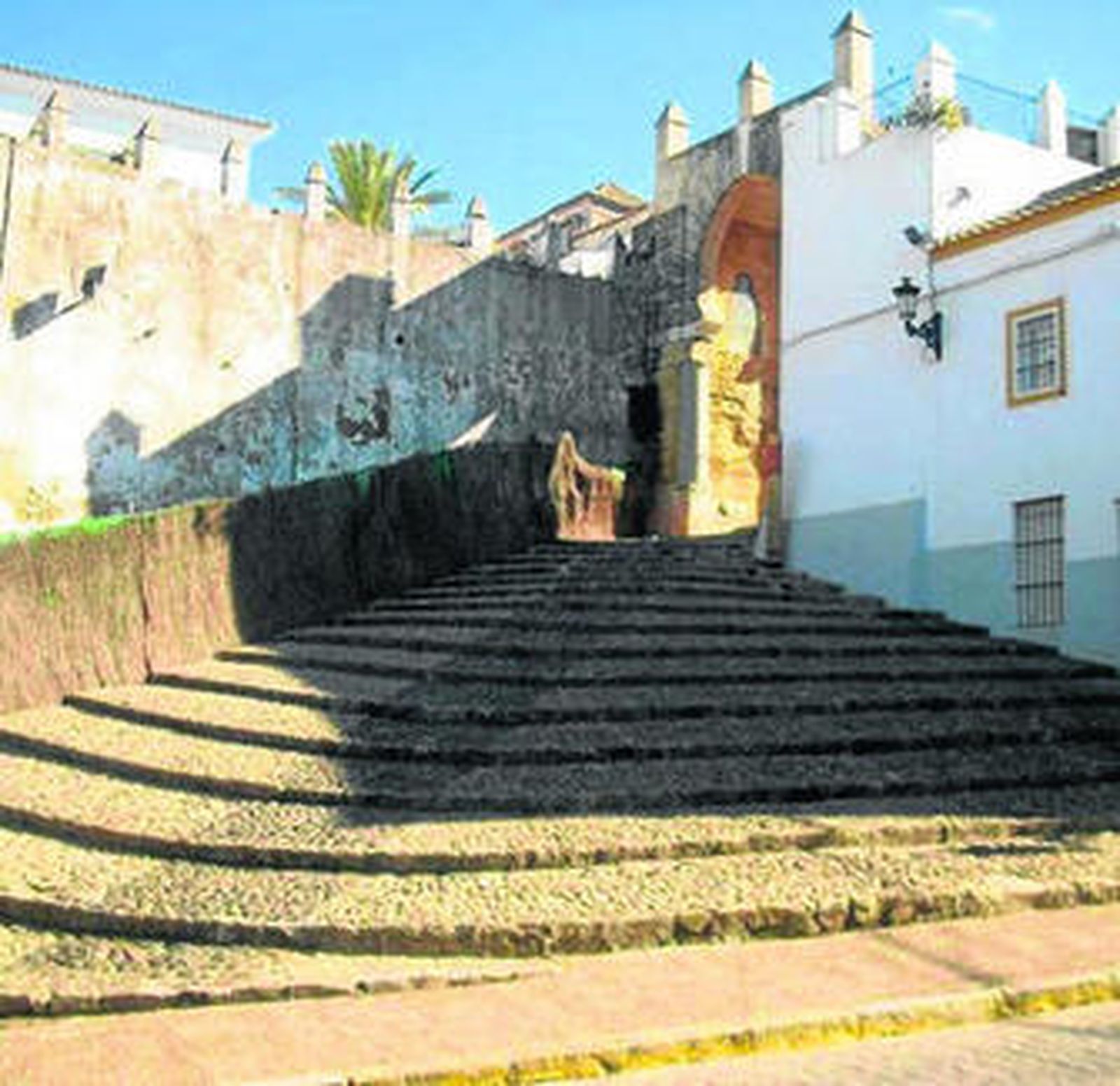 La muralla de Fuente Salada, en Medina.