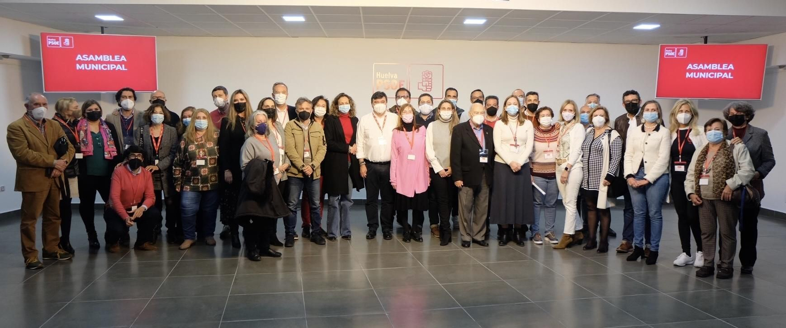 Los integrantes de la ejecutiva local de Gabriel Cruz.