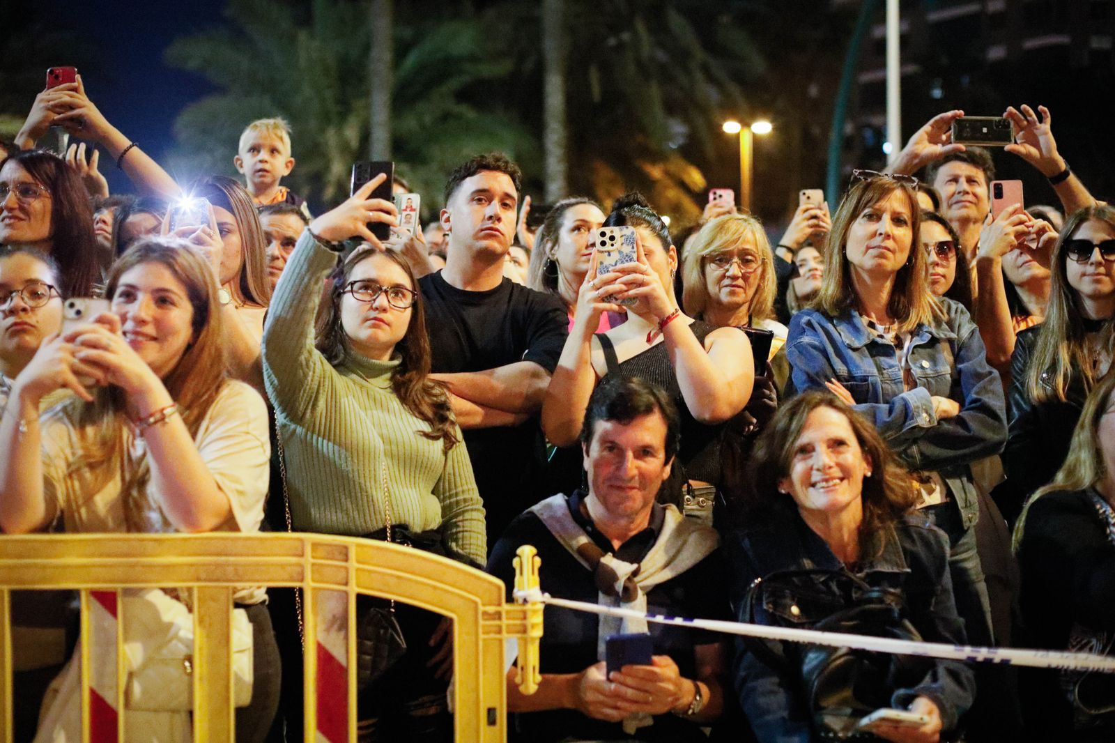 La cremá de las fallas cierra el ‘Fallers pel Món’ en imágenes