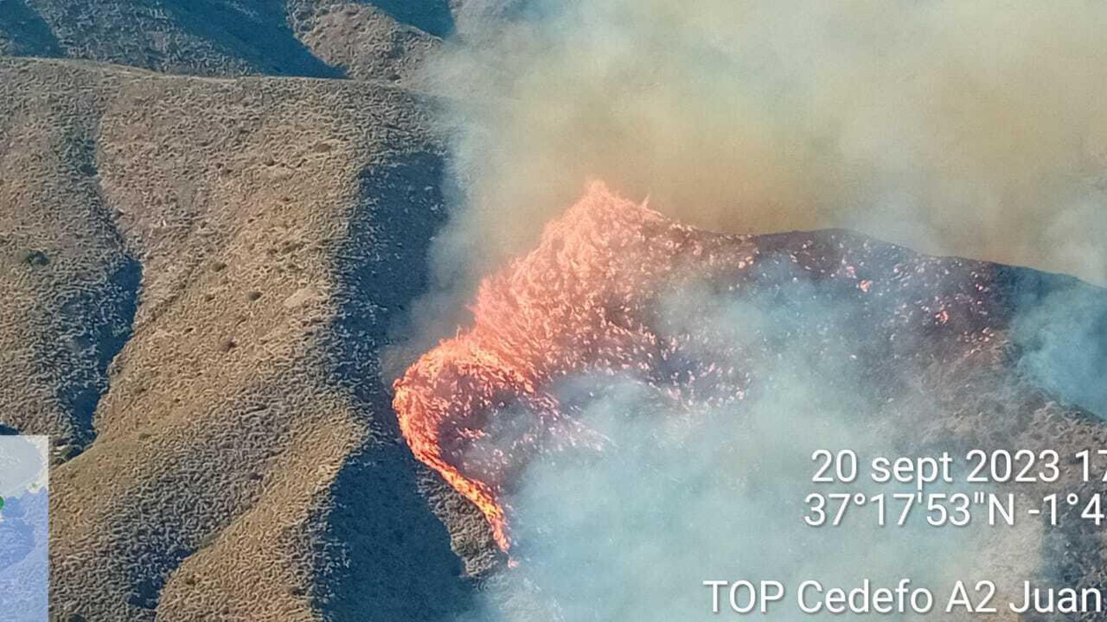 Frente del incendio en Cuevas del Almanzora.