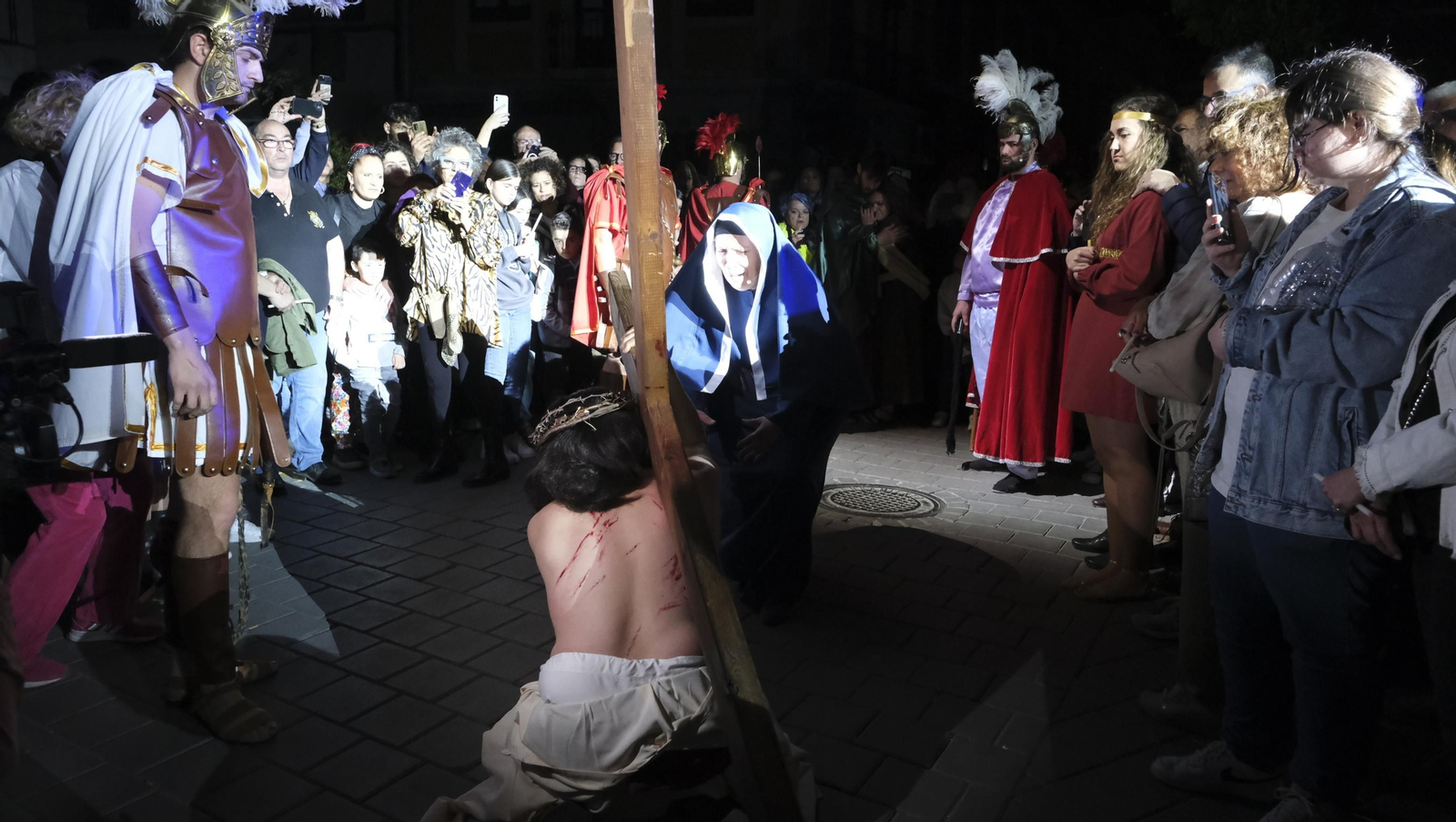 Imágenes de la Pasión Viviente en la Semana Santa de Gádor 2023