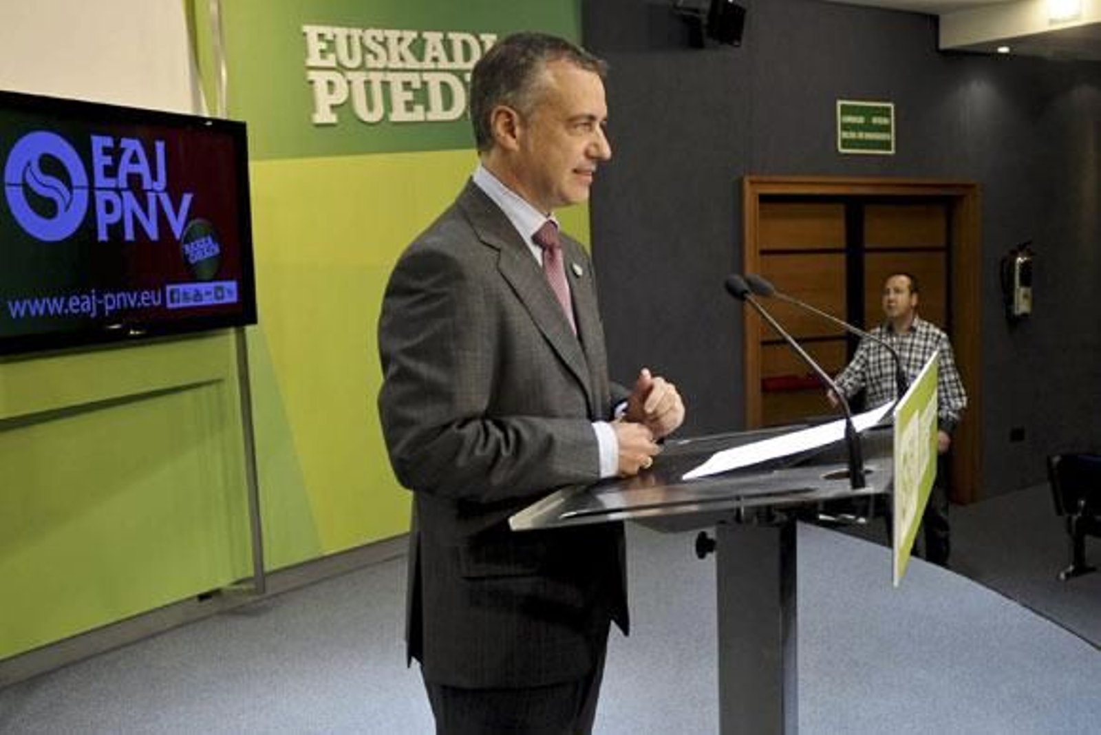 Urkullu: "Euskadi ha doblegado a la violencia"