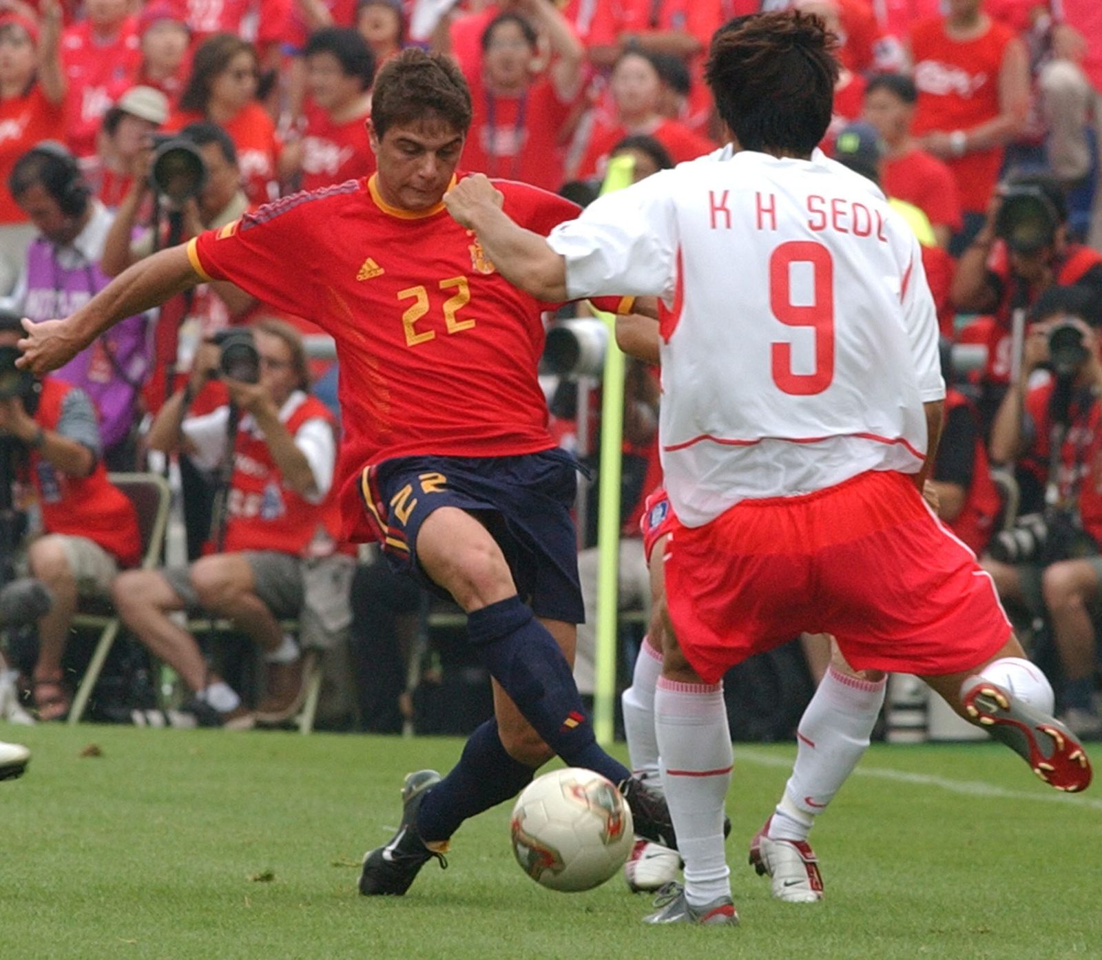 Joaquín, con 20 años aún, ante Corea del Sur en el Mundial 2002.