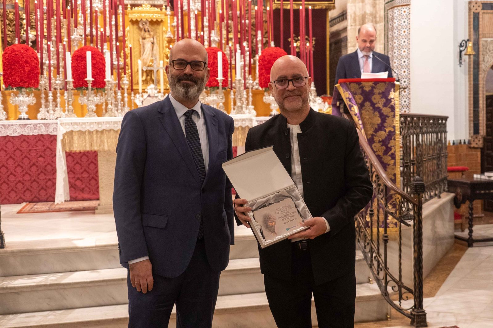 Fotografías de la entrega de distinciones tras la XXXII Exaltación a la Saeta de Huelva