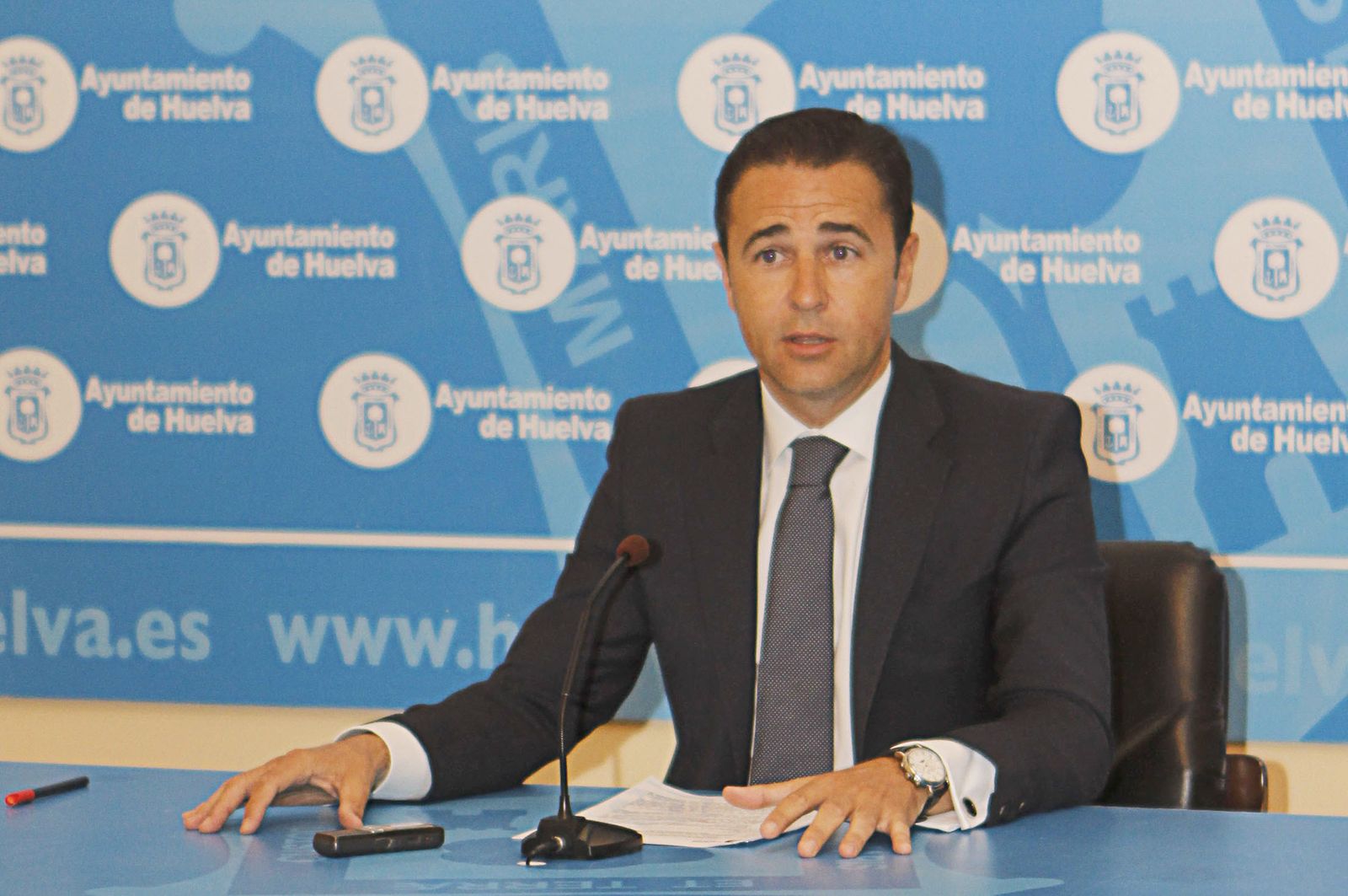 Felipe Arias  en su etapa de concejal en el Ayuntamiento de Huelva.