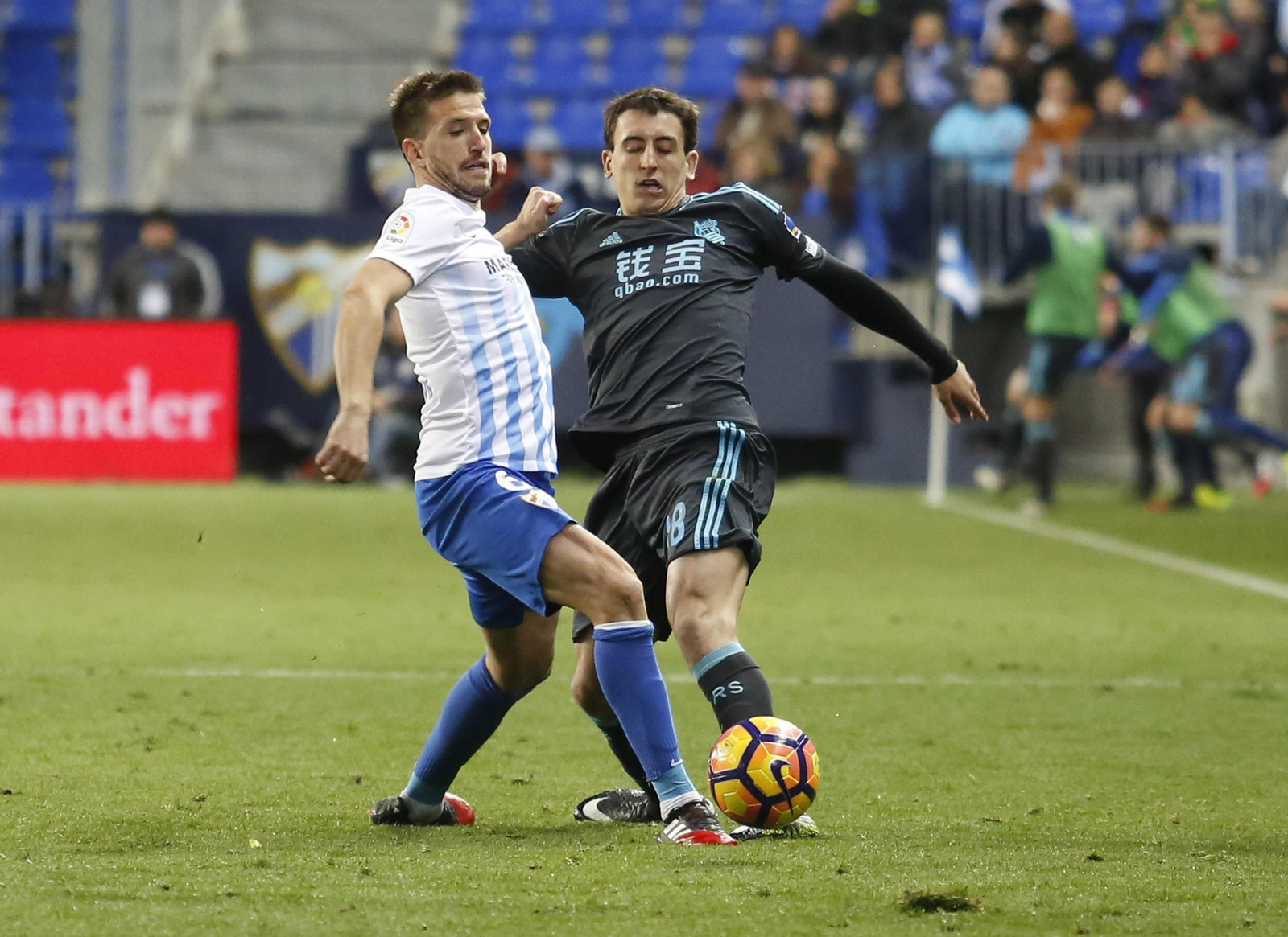 Mikel Oyarzabal, con Camacho, en un Málaga CF-Real Sociedad. Mikel Oyarzabal, con Camacho, en un Málaga CF-Real Sociedad.