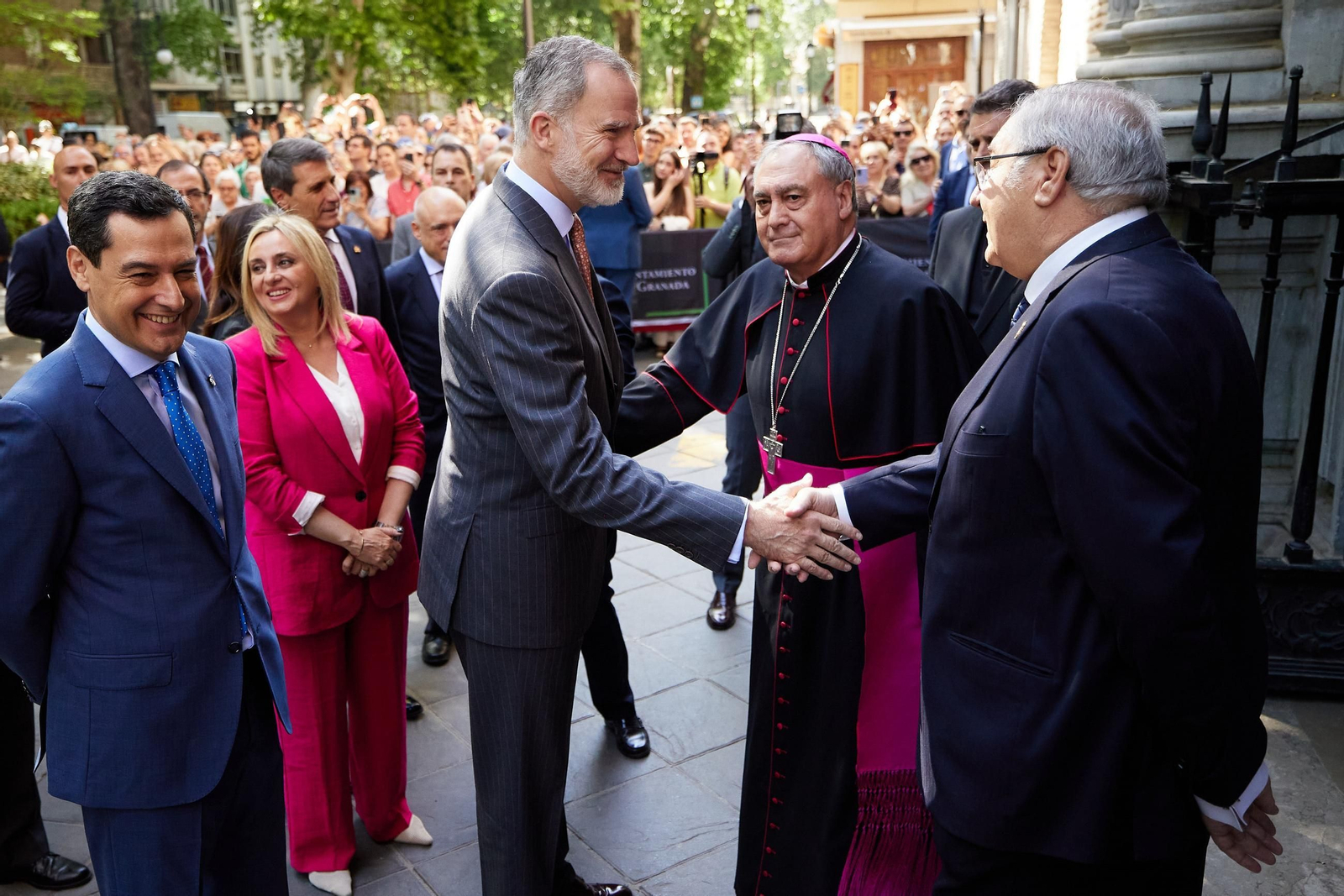El Rey Felipe VI visita la Basílica de las Angustias, Mayo 2025 Las imágenes de la vista del Rey Felipe VI a la Basílica de la Virgen de las Angustias de Granada