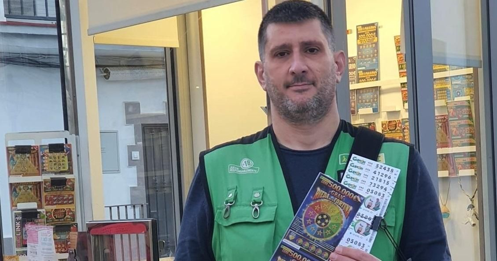 Daniel Plaza, el vendedor que ha dado el premio.