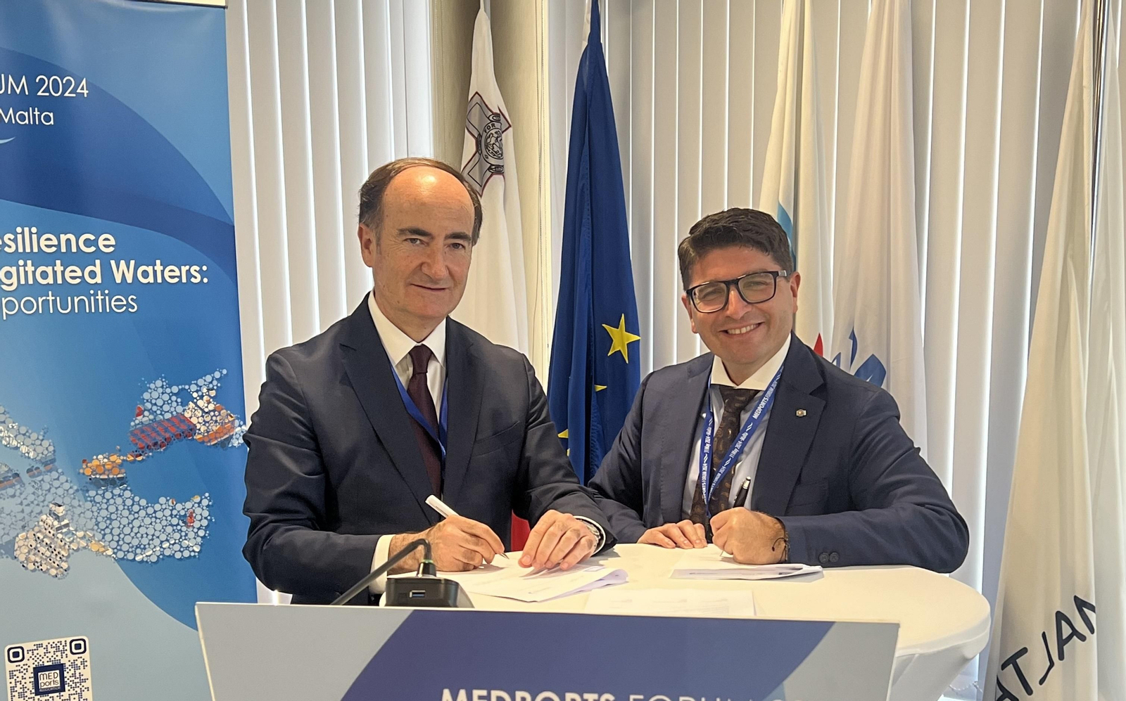 Landaluce y Musolino firman el acuerdo para el curso.