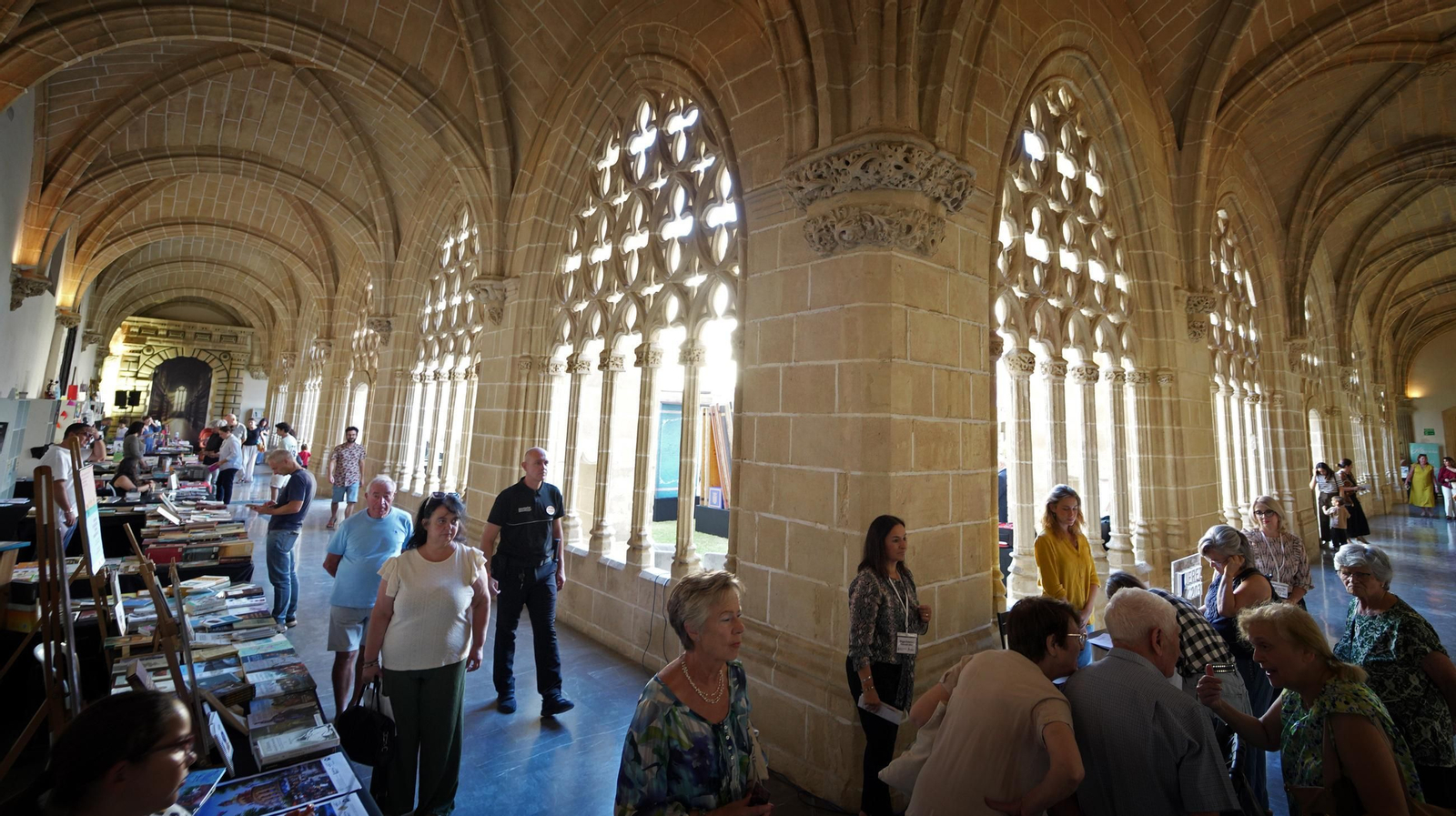 Imágenes de la inauguración de la Feria del Libro de Jerez 2025