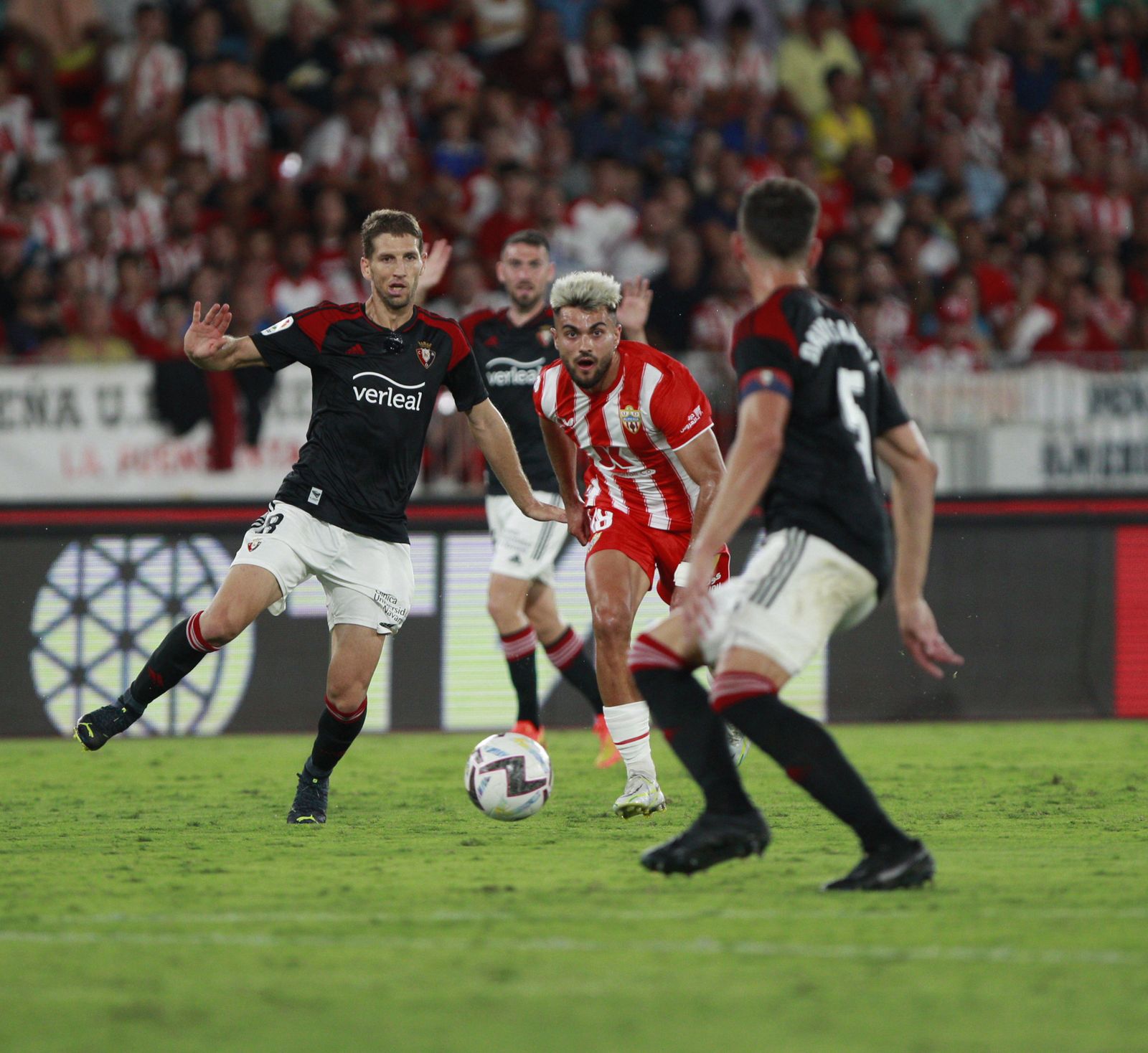 Imágenes del partido U.D. Almería-C.A. Osasuna