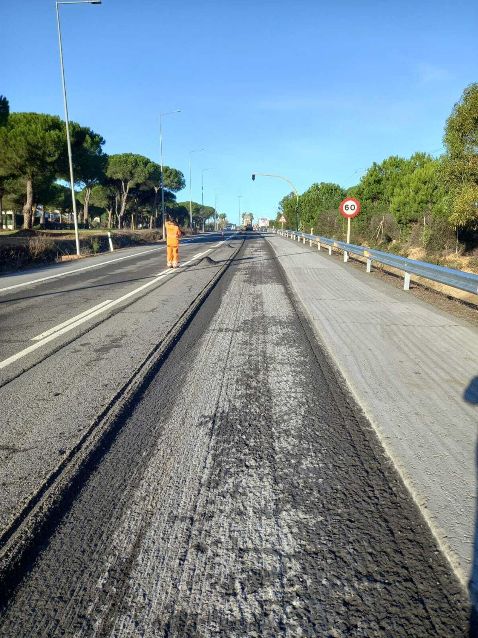 Actuación en la A-492 a su paso por Aljaraque.