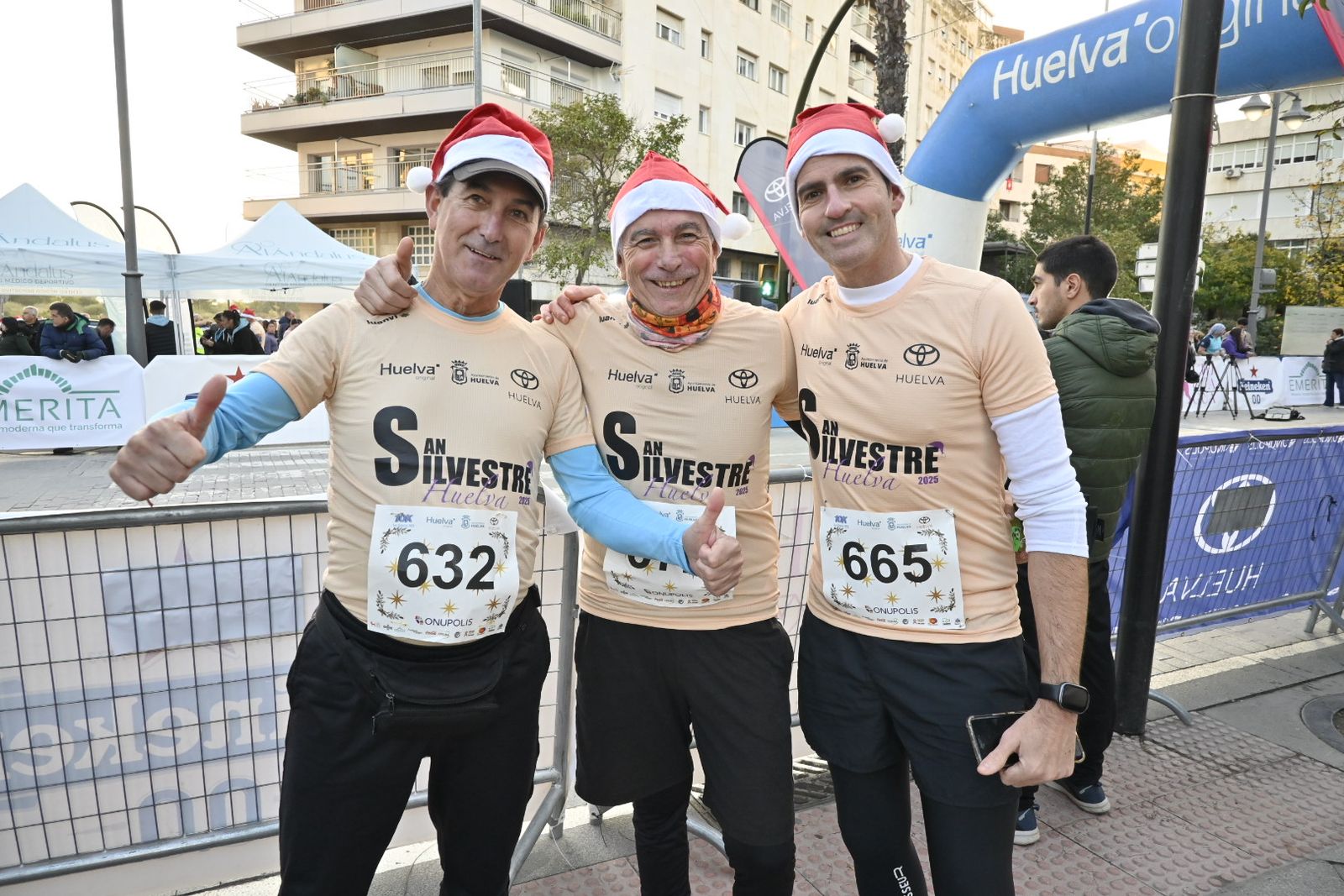 Búscate en las mejores fotografías de la San Silvestre de Huelva 2025