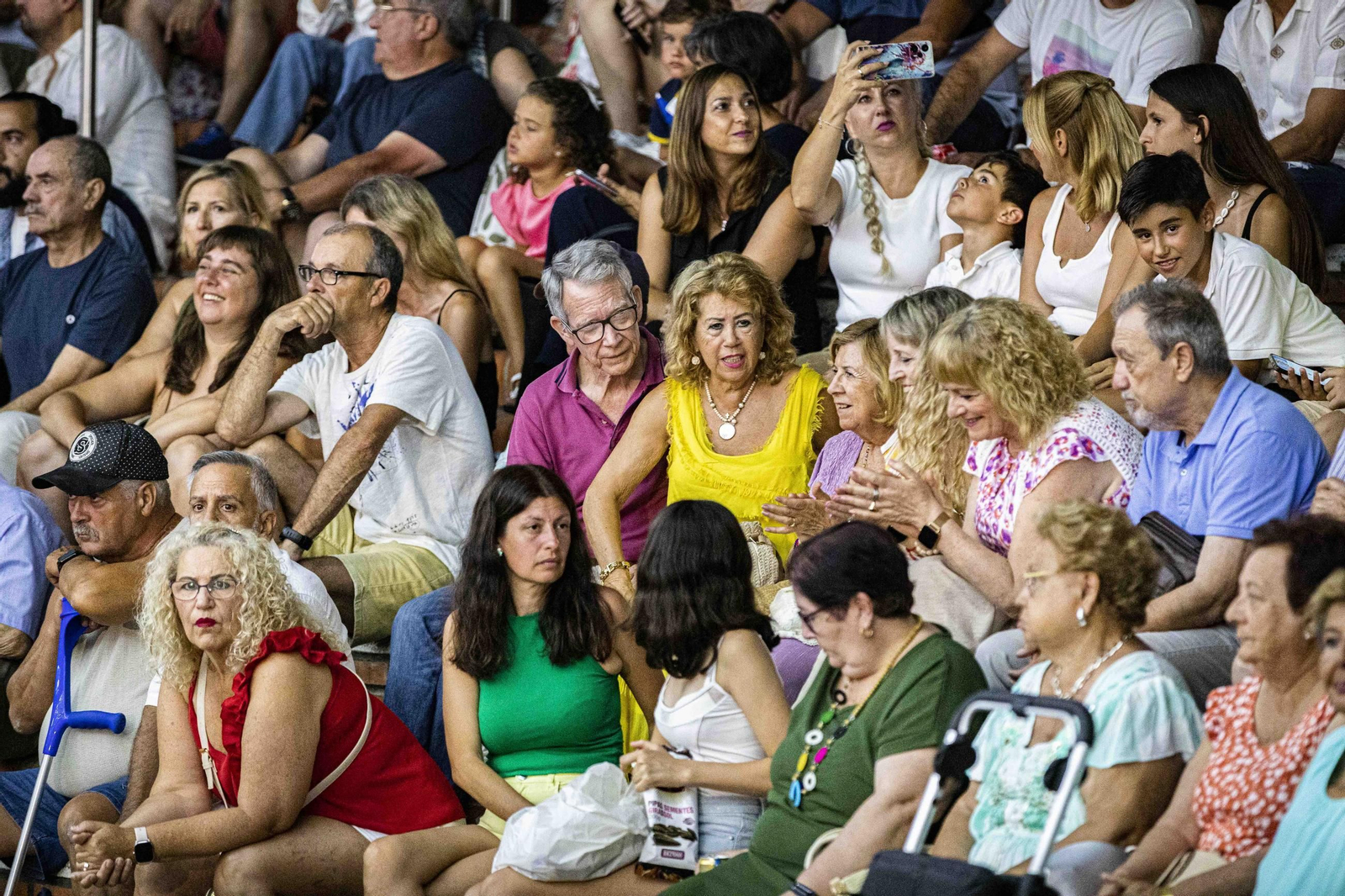 Búscate en las imágenes del viernes de Feria en San Fernando