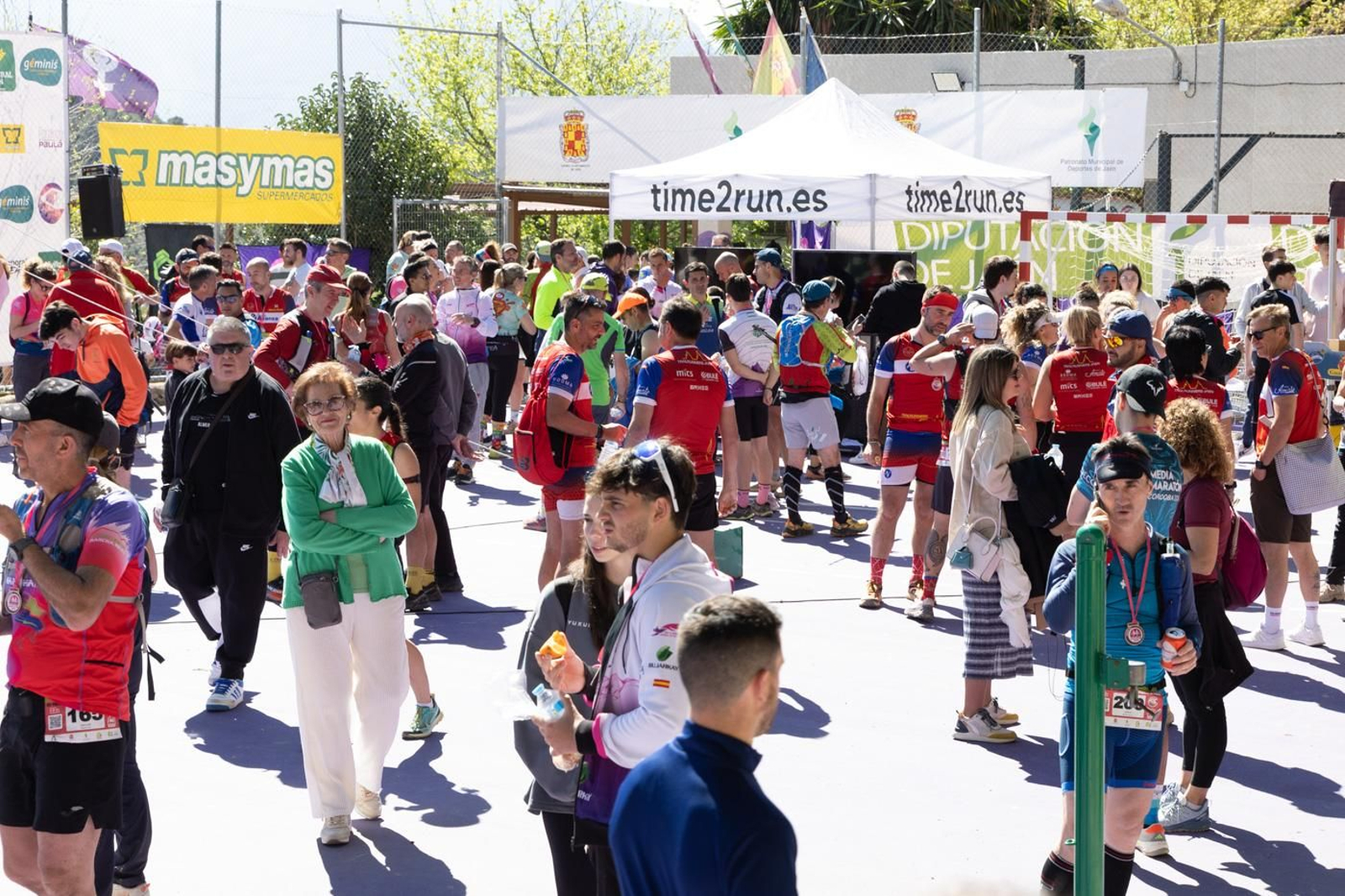 En imágenes: kilómetros para la esperanza de Celia en el CxM Trail Solidario IES Fuente de la Peña (II)
