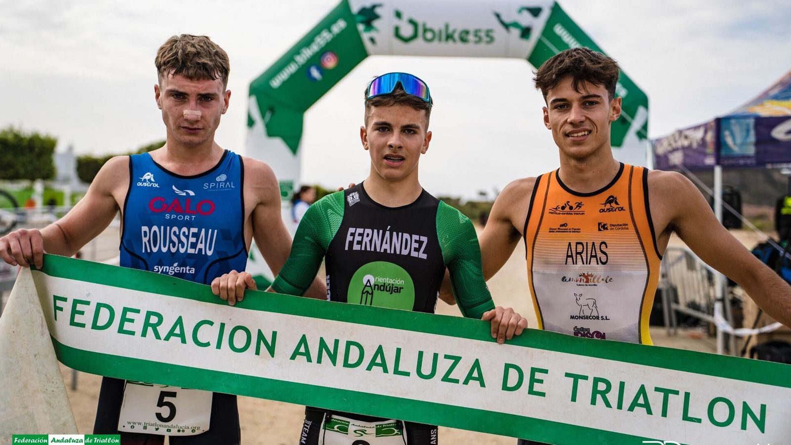 Álvaro Fernández se impuso en categoría masculina