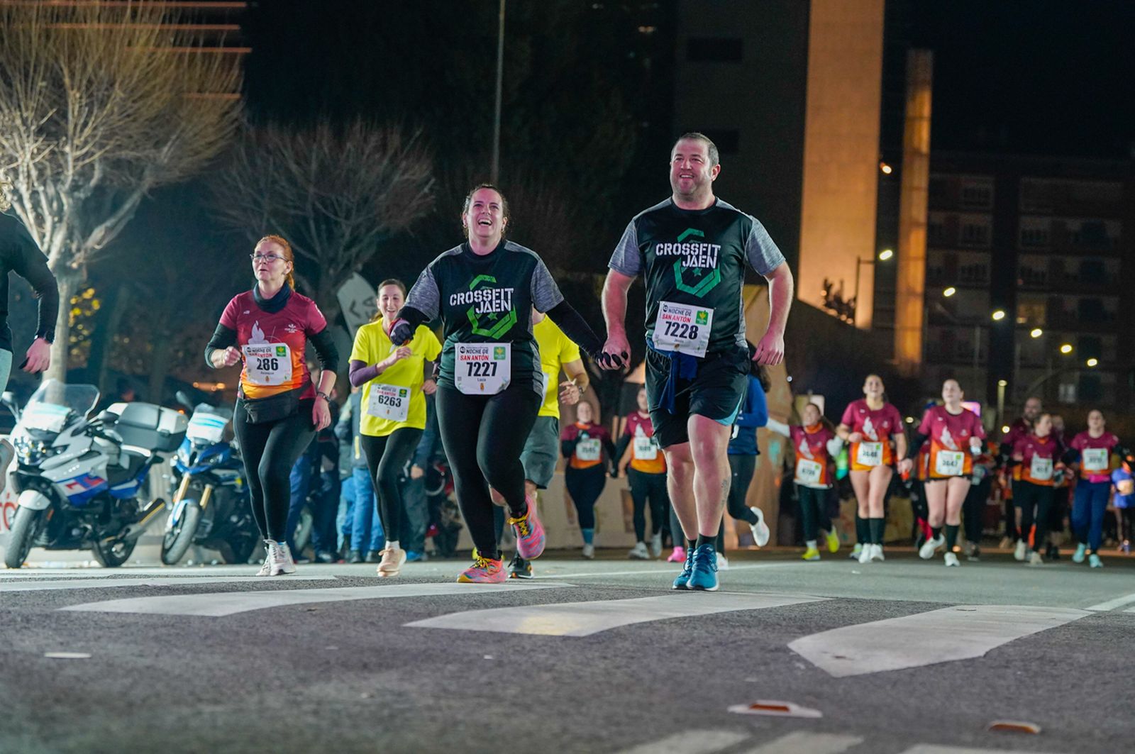 En imágenes: búscate en tu llegada a meta de la Carrera de San Antón 2026 (4)