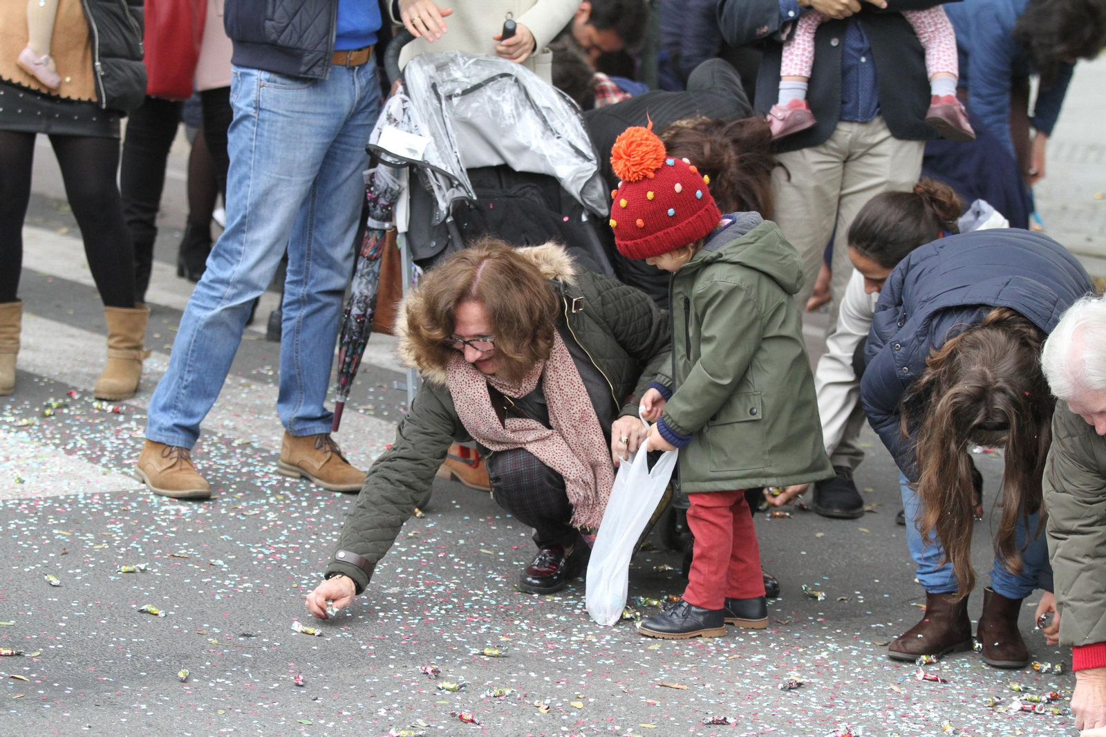Cabalgata de los Reyes Magos 2018: Melchor, Gaspar y Baltazar adelantan su salida para llenar de ilusión las calles de Huelva
