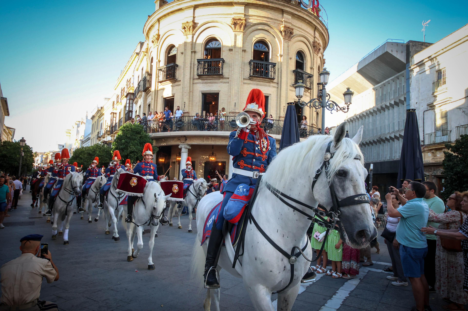 Búscate en la Parada Hípica por el 50 aniversario de Real Escuela en Jerez