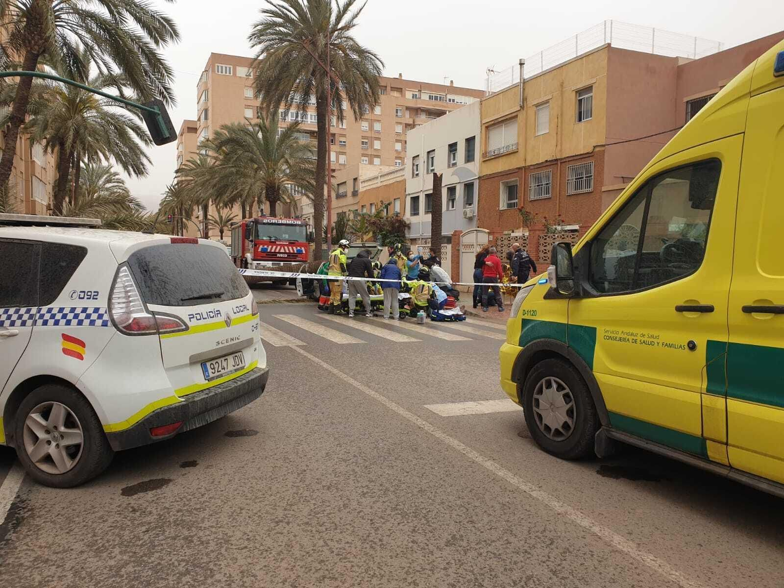 Una palmera causa un brutal accidente en Almería