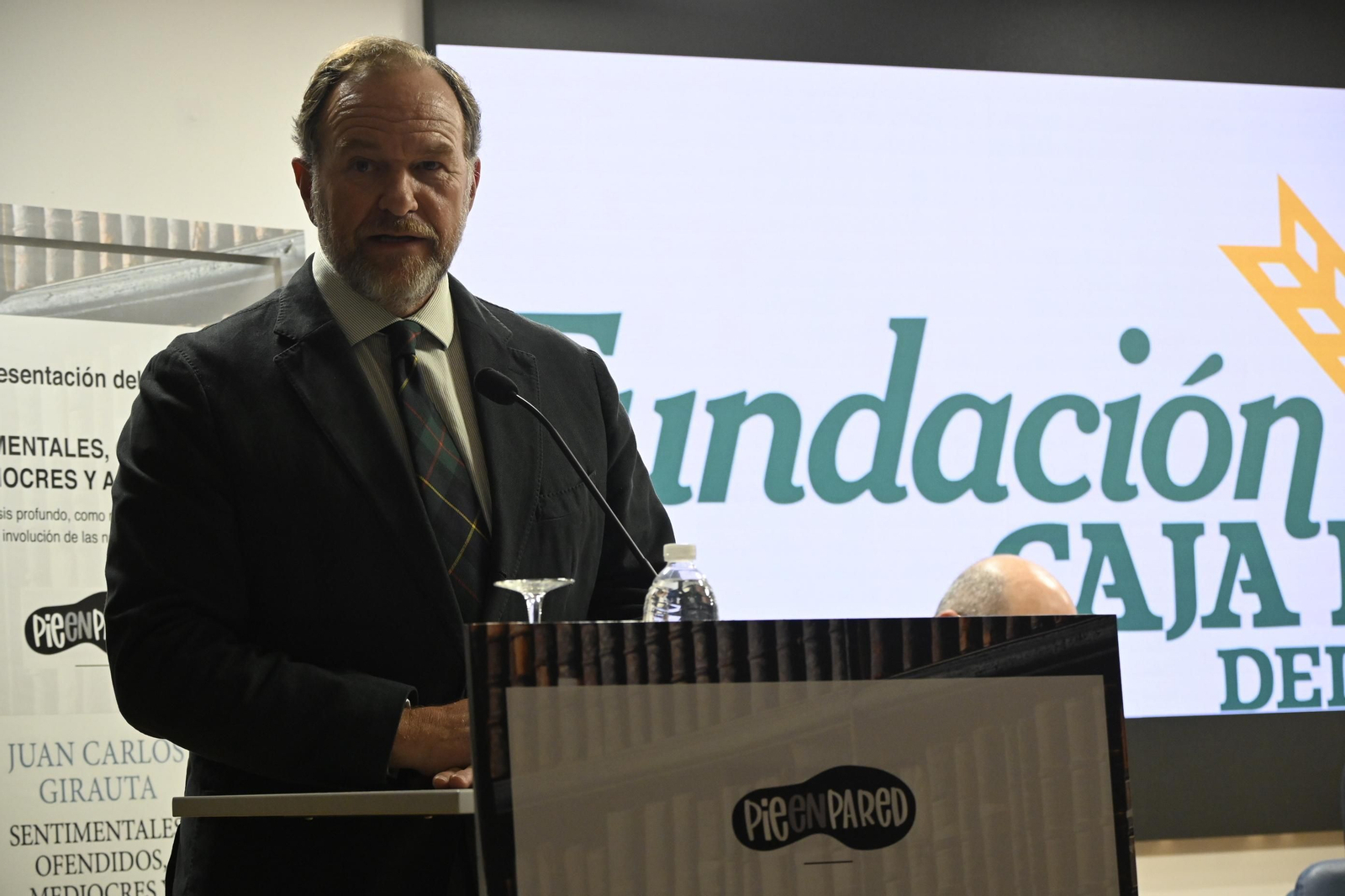 Imágenes de la presentación del libro de Juan Carlos Girauta  "Sentimentales, ofendidos, mediocres y agresivos"