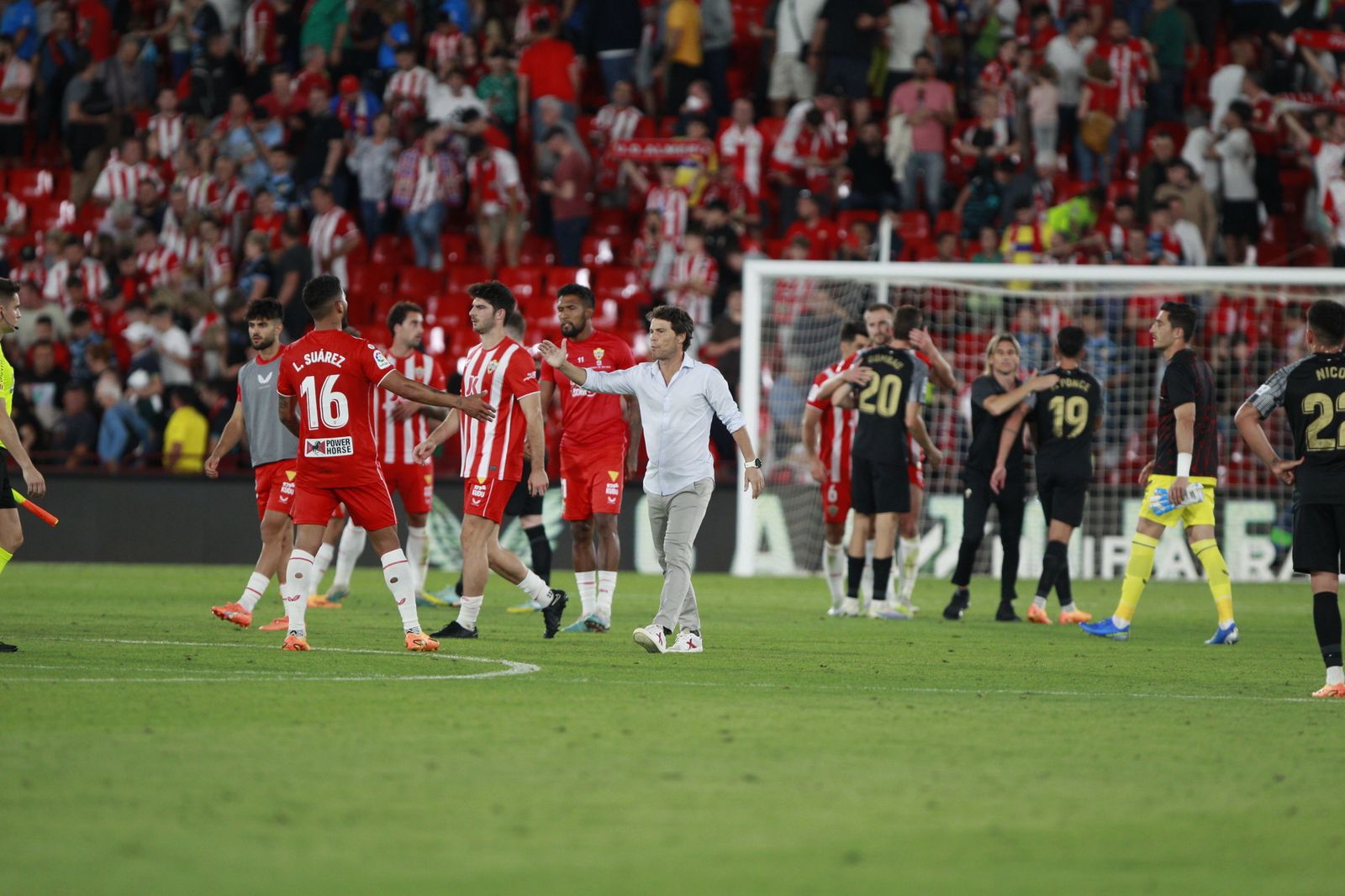 Imágenes del partido U.D. Almería-Elche C.F.