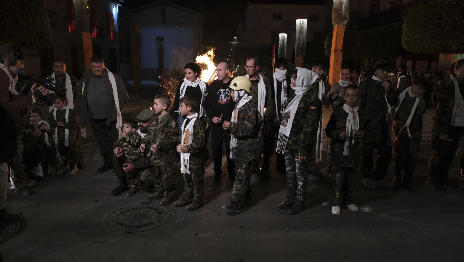 Imágenes de la procesión y carretillas de Cantoria