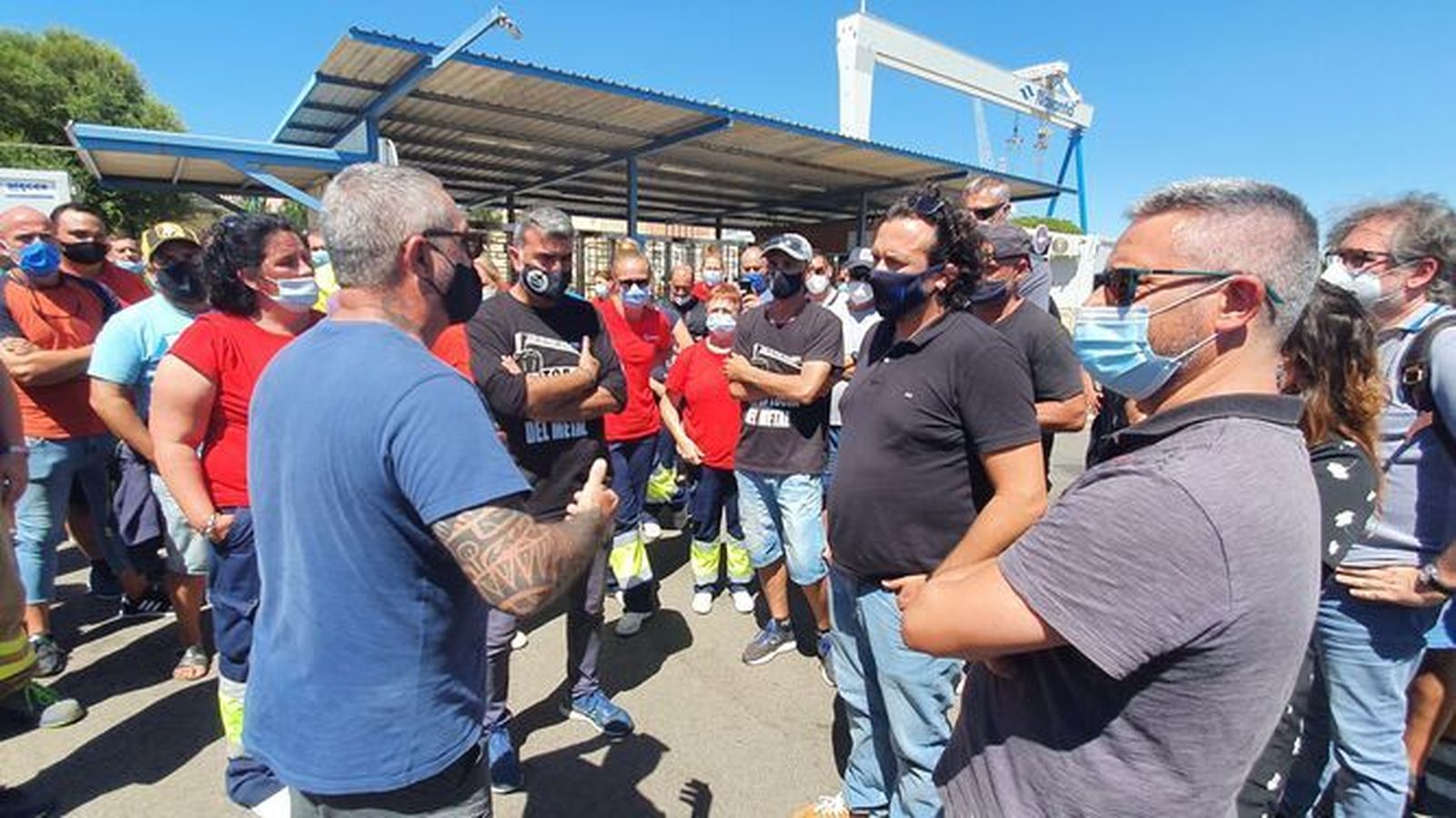 El alcalde de Cádiz, José María González 'Kichi', en una movilización.