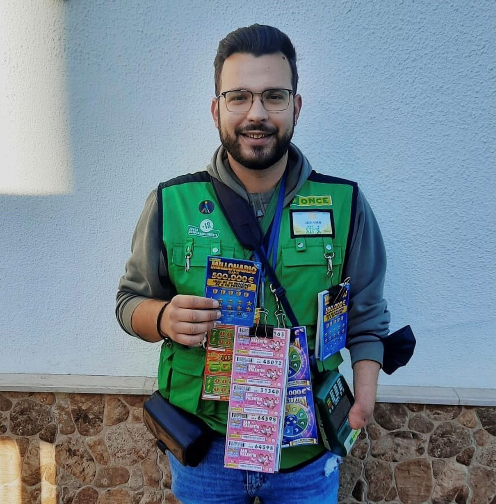 Juan Manuel Raposo es el vendedor del cupón de la ONCE en Sanlúcar.