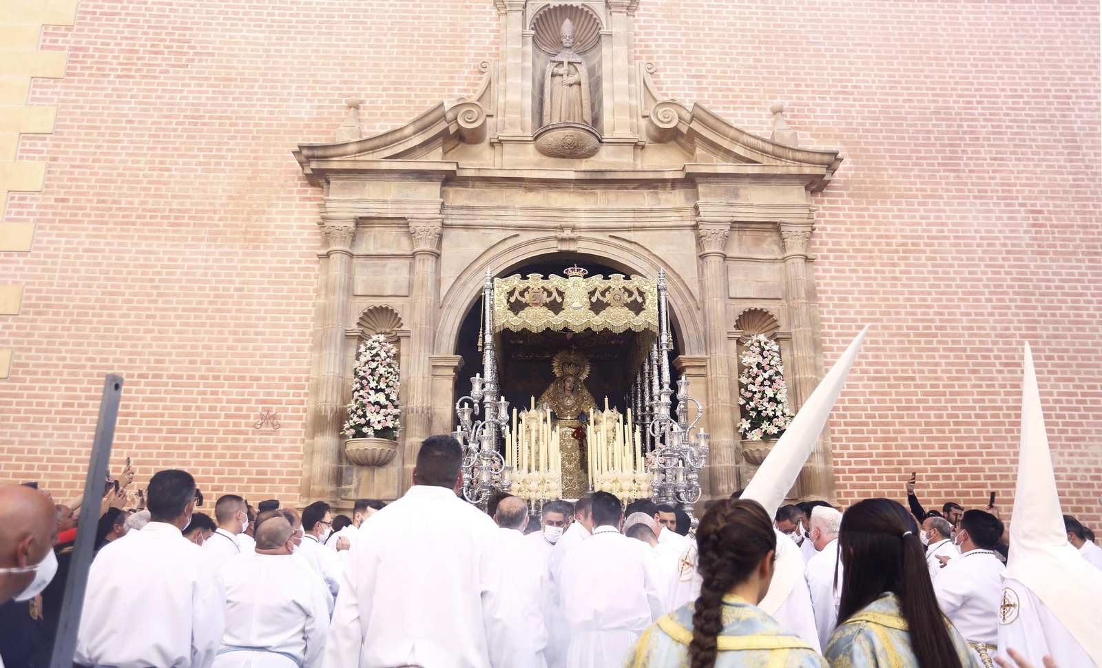 Las fotos del Domingo de Resurrección en Málaga Las fotos del Domingo de Resurrección en Málaga