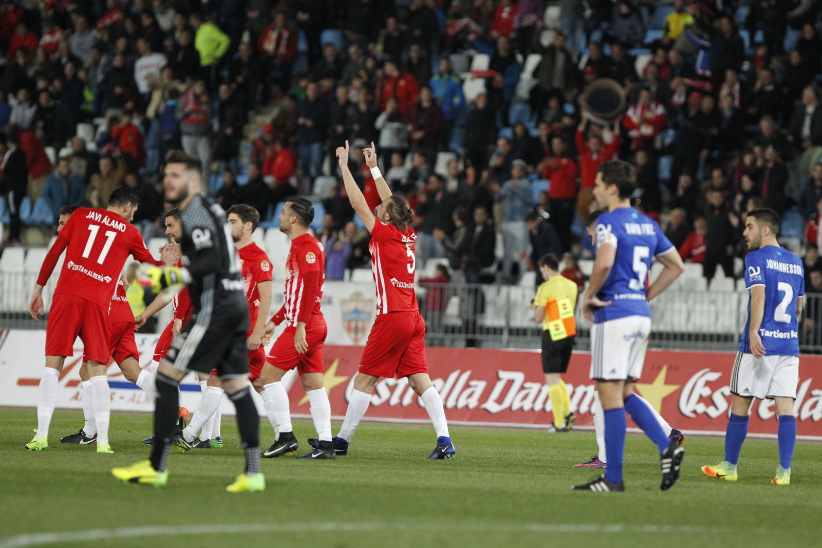 Las imágenes del UD Almería-Real Oviedo