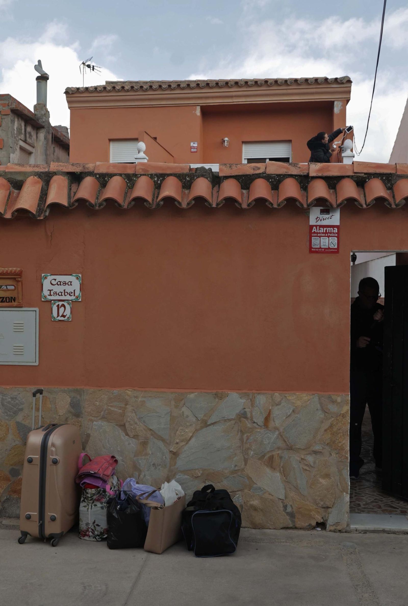 Fotos del desahucio ejecutado en la barriada de El Rinconcillo en Algeciras