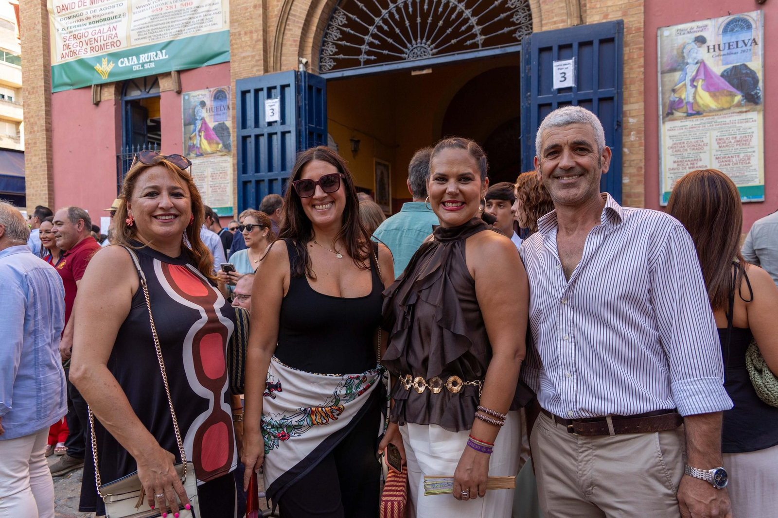 Colombinas 2025: Ambiente en la corrida de toros del sábado 2 de agosto en Huelva