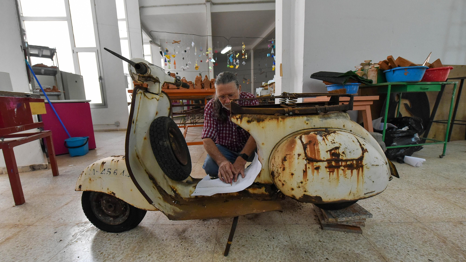 Las fotos de la restauración del Quijote de la Escuela de Arte de Algeciras