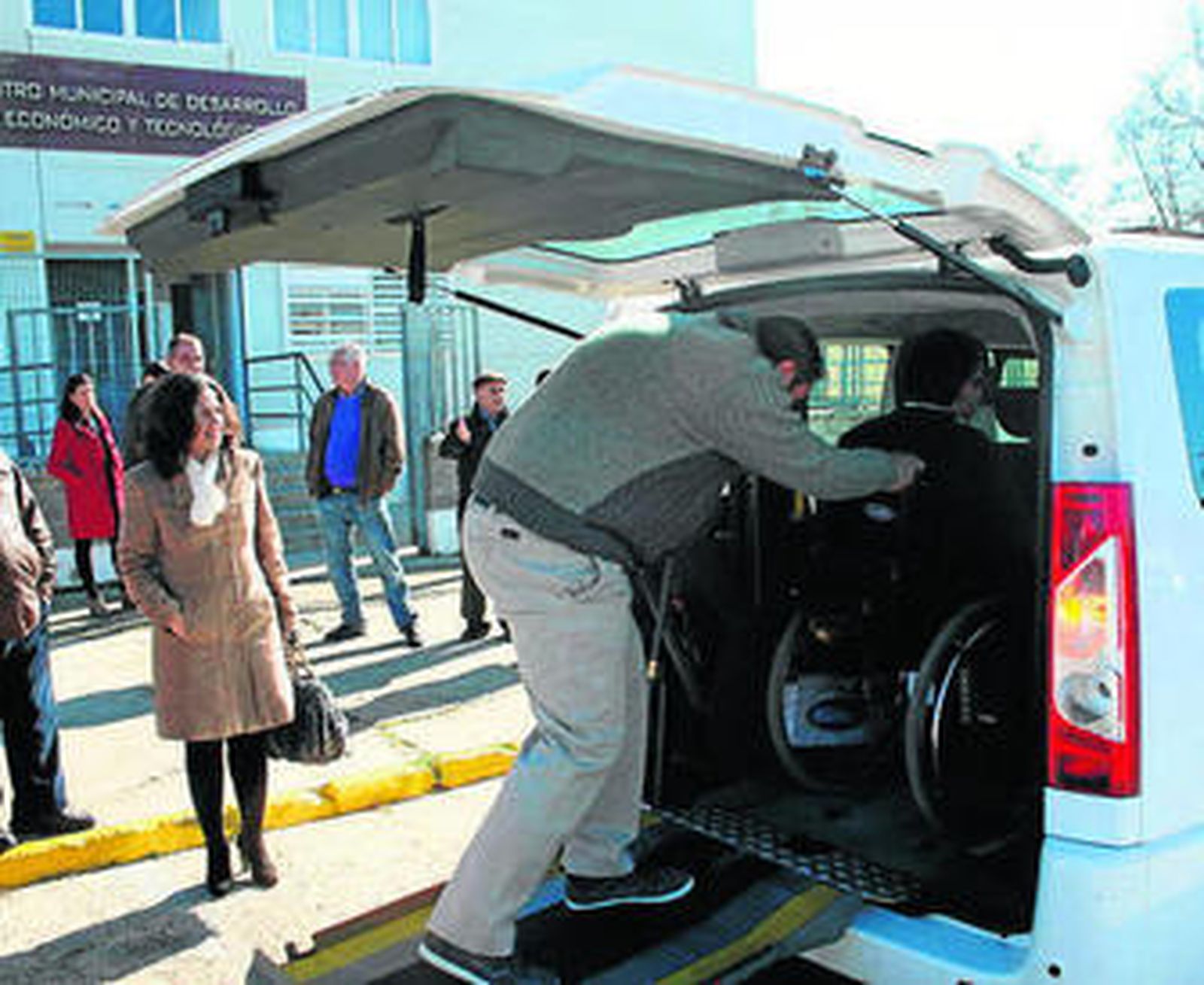 El nuevo vehículo prestará servicio 24 horas al día.