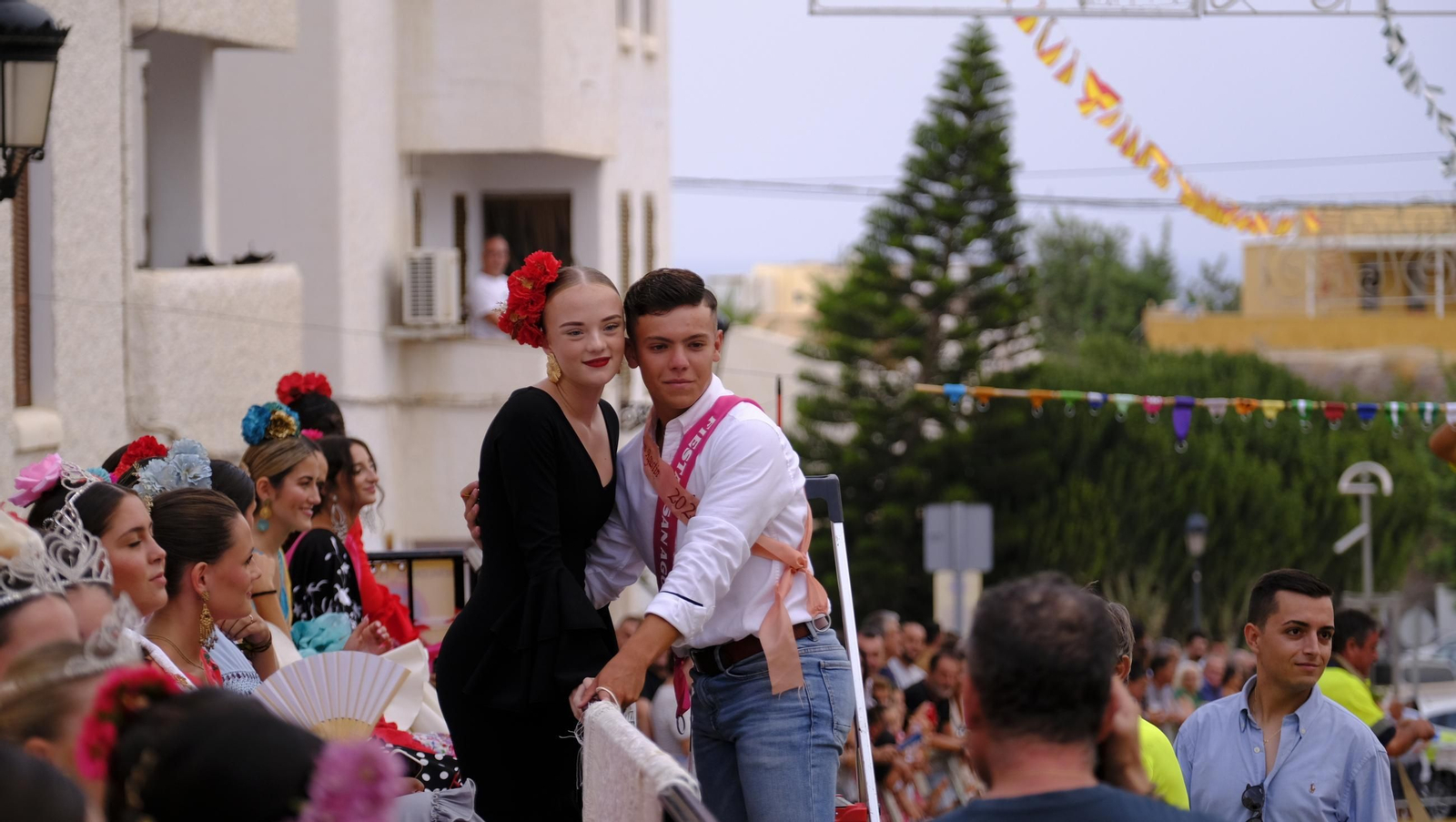 La popular carrera de cintas a caballo de las Fiestas de Mojácar, en imágenes
