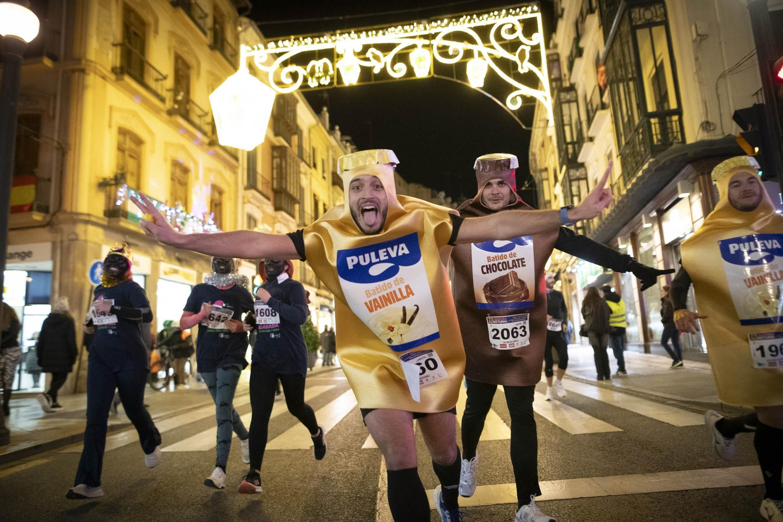 Las mejores imágenes de la 32º Carrera Nocturna de Disfraces de Granada