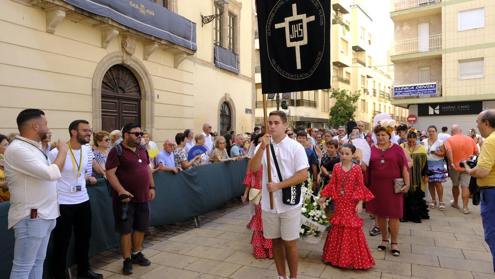 La ofrenda a la Virgen del Mar en imágenes