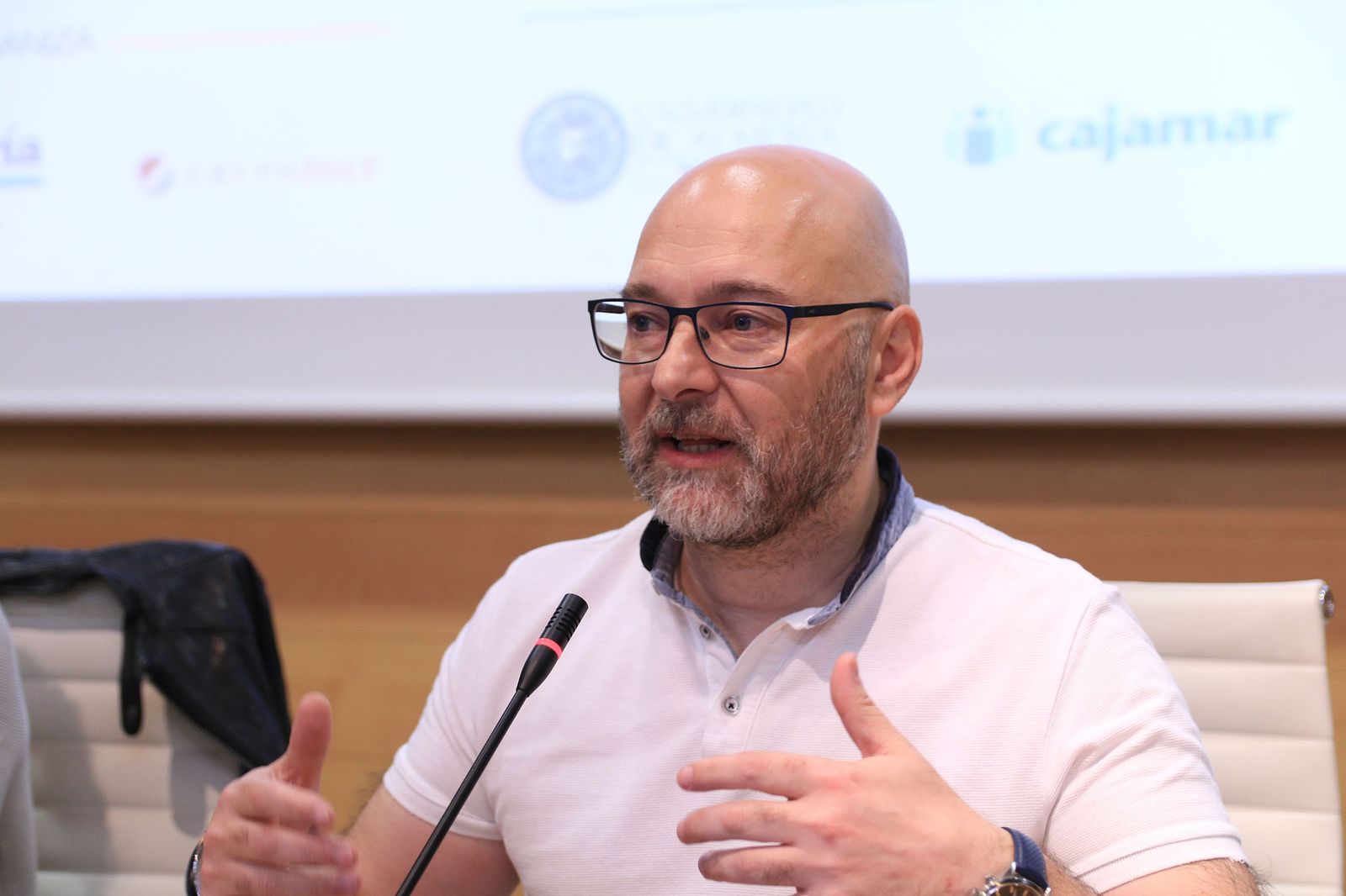 Diario de los Libros, con Fernando J. Múñez y su novela 'Antes se secará al tierra'