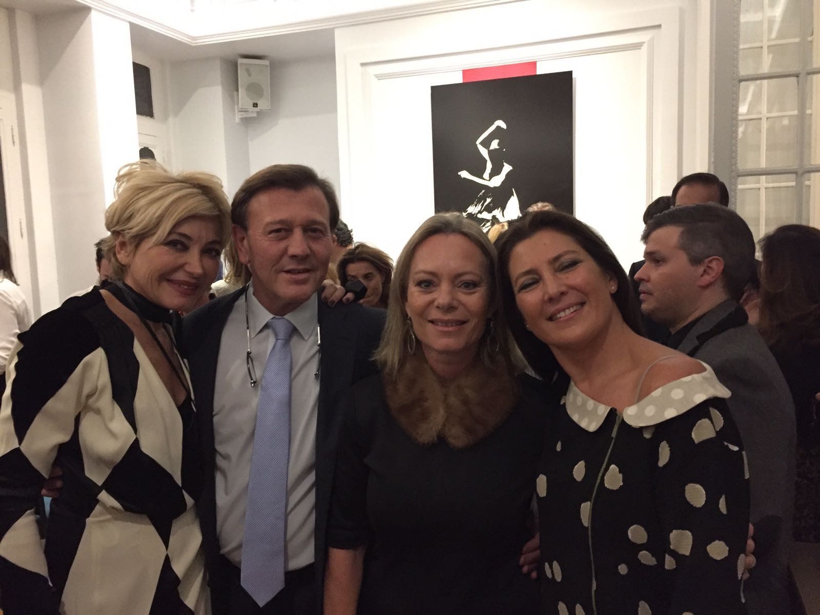 Simona Gandolfi, Joaquín Fernández de Córdova, Flavia Hohenlohe y la artista  Sara Baras.