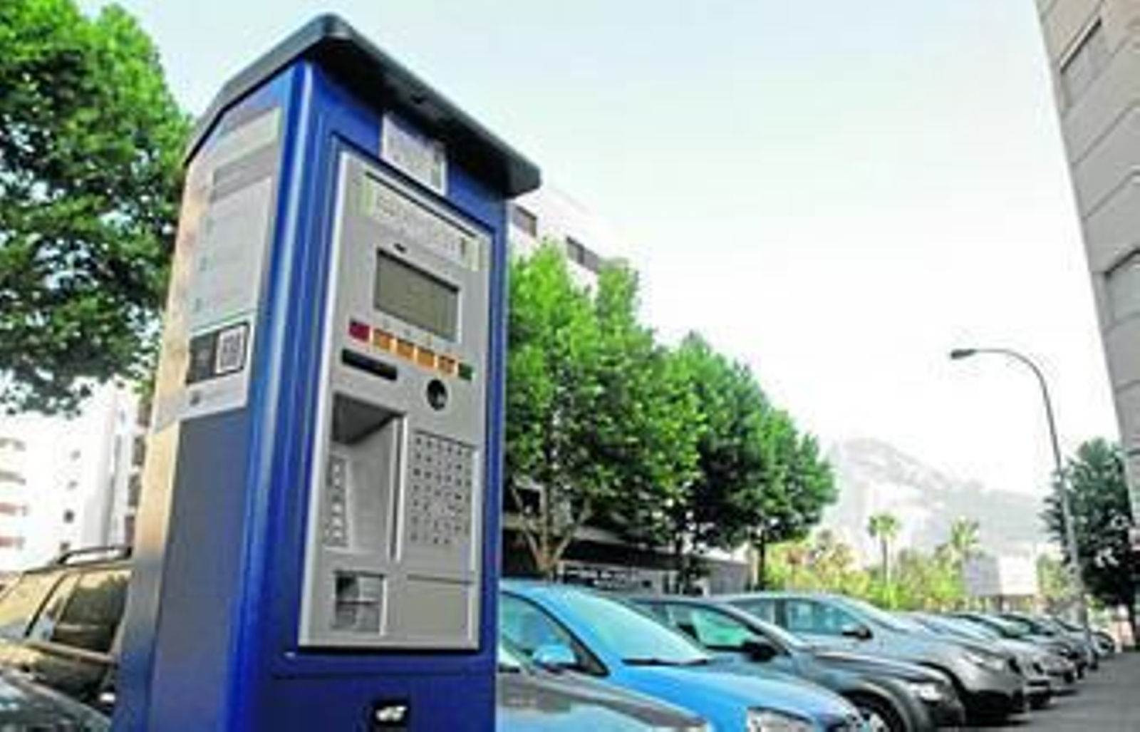 Uno de los parquímetros instalados por Estacionamientos y Servicios en La Línea.