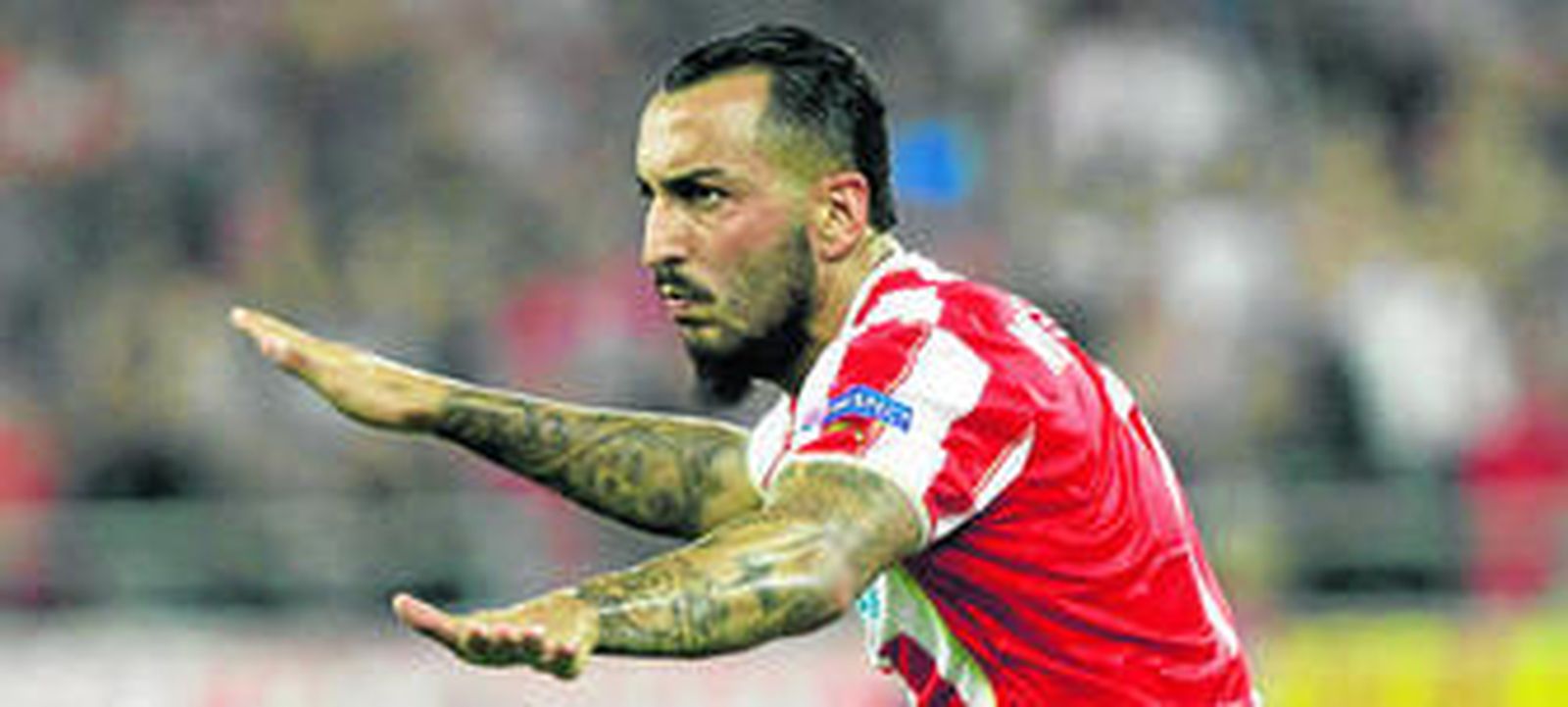 Mitroglou celebra su gol, ayer, al Atlético.