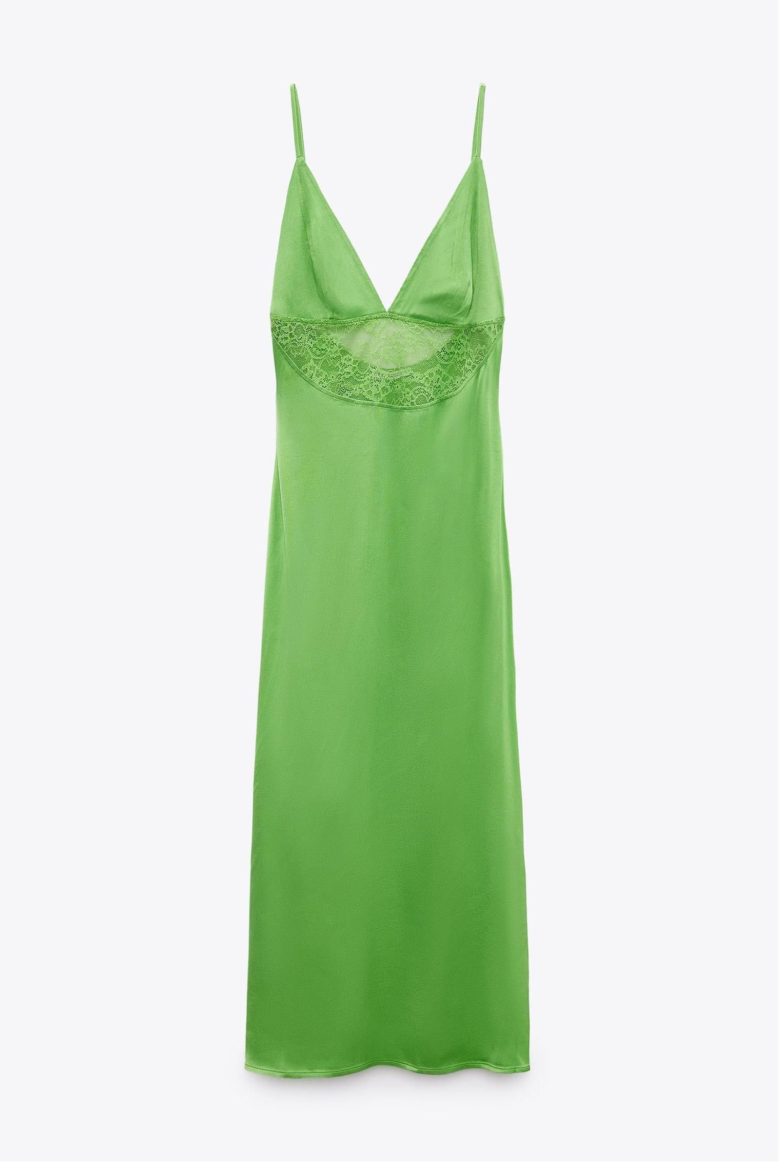 Vestido verde de Zara.