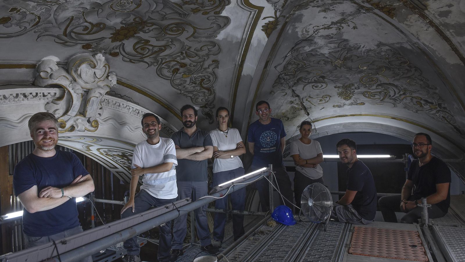 El equipo de restauración formado por: Carlos Peñuela, Antonio Gallardo, Carmelo Gómez, Ana Marín, María de la Cruz Gabarro, Joaquín Domínguez, Francisco Luna y José Carlos Córdoba.