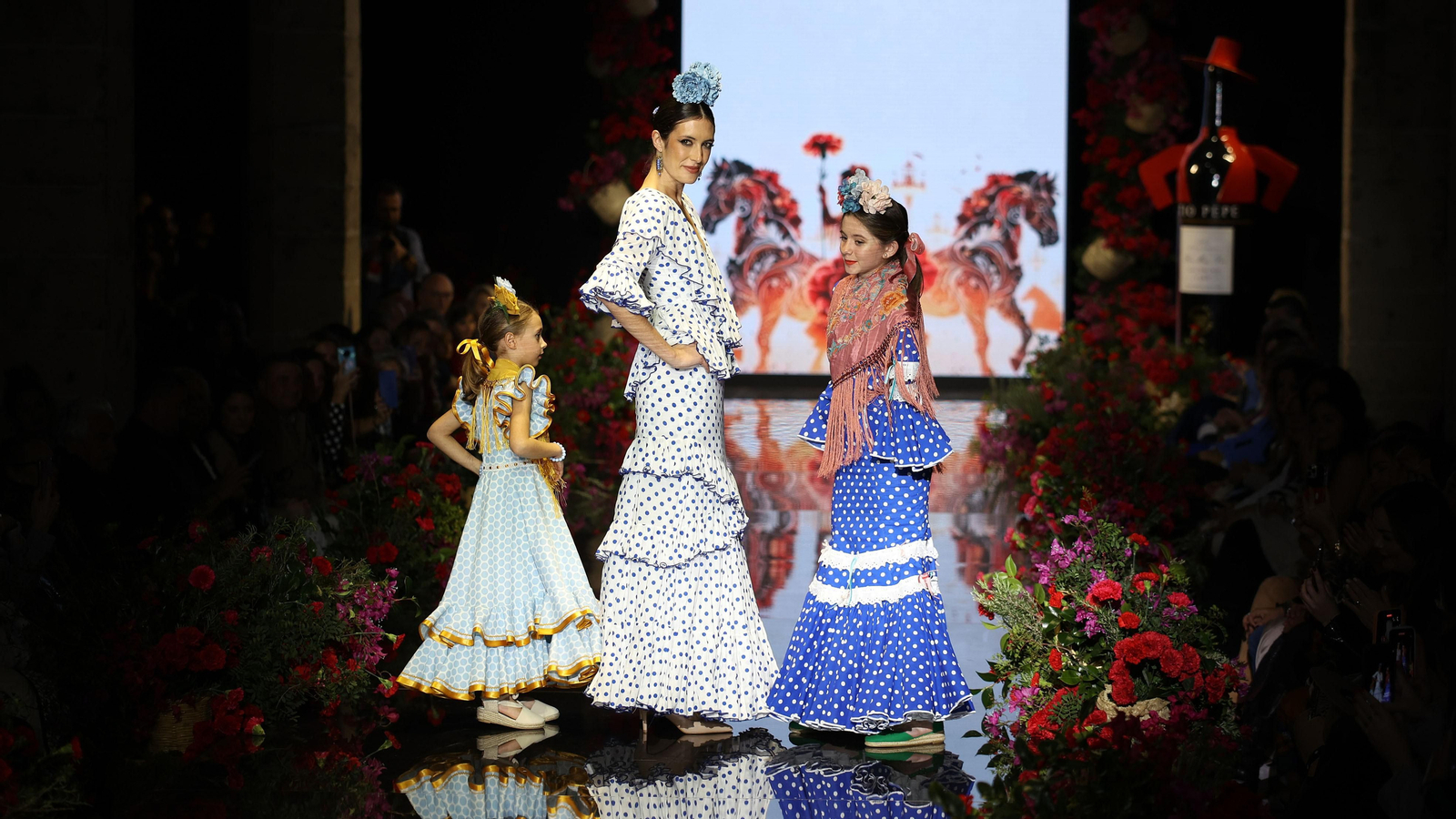Desfile de Inmaculada González en la Pasarela Flamenca Tío Pepe Jerez 2024