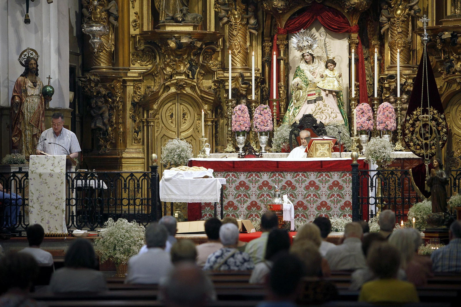 La Pastora de Trille preside el altar mayor de San Francisco
